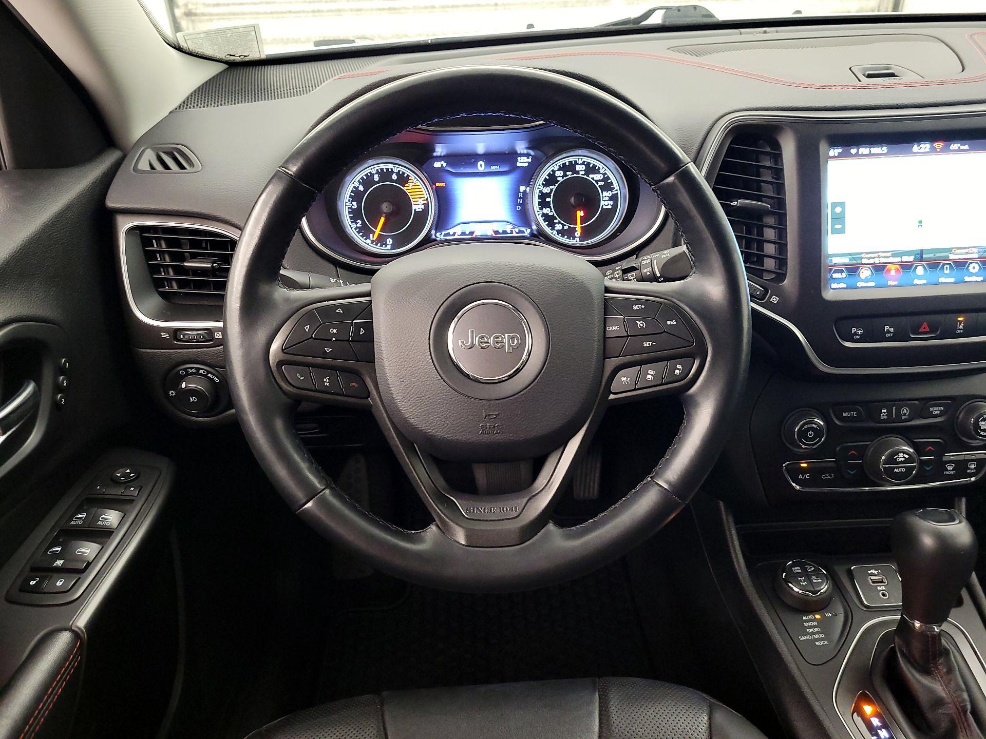 Thumbnail: 2021 Jeep Cherokee - 10