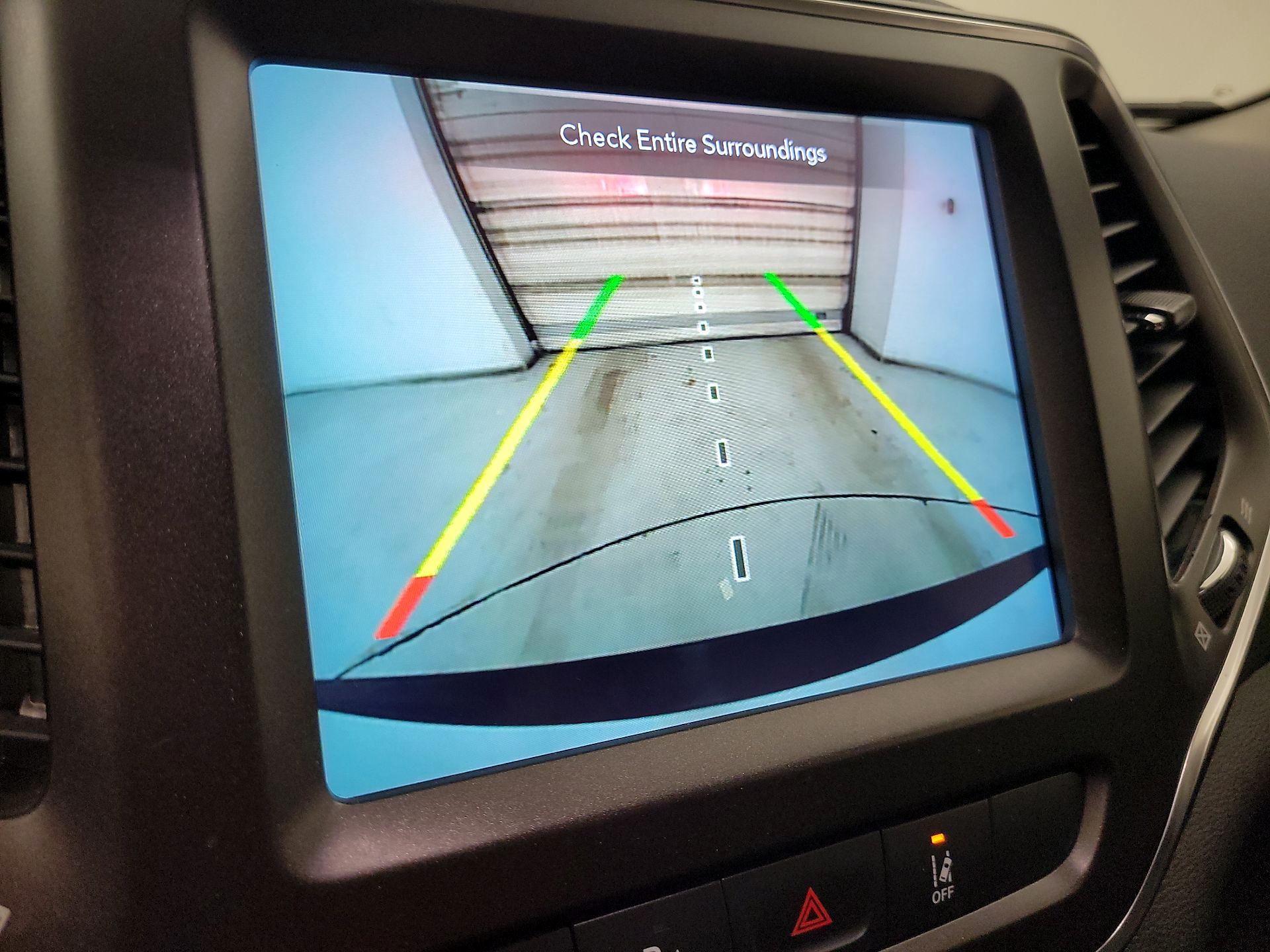 Thumbnail: 2021 Jeep Cherokee - 15