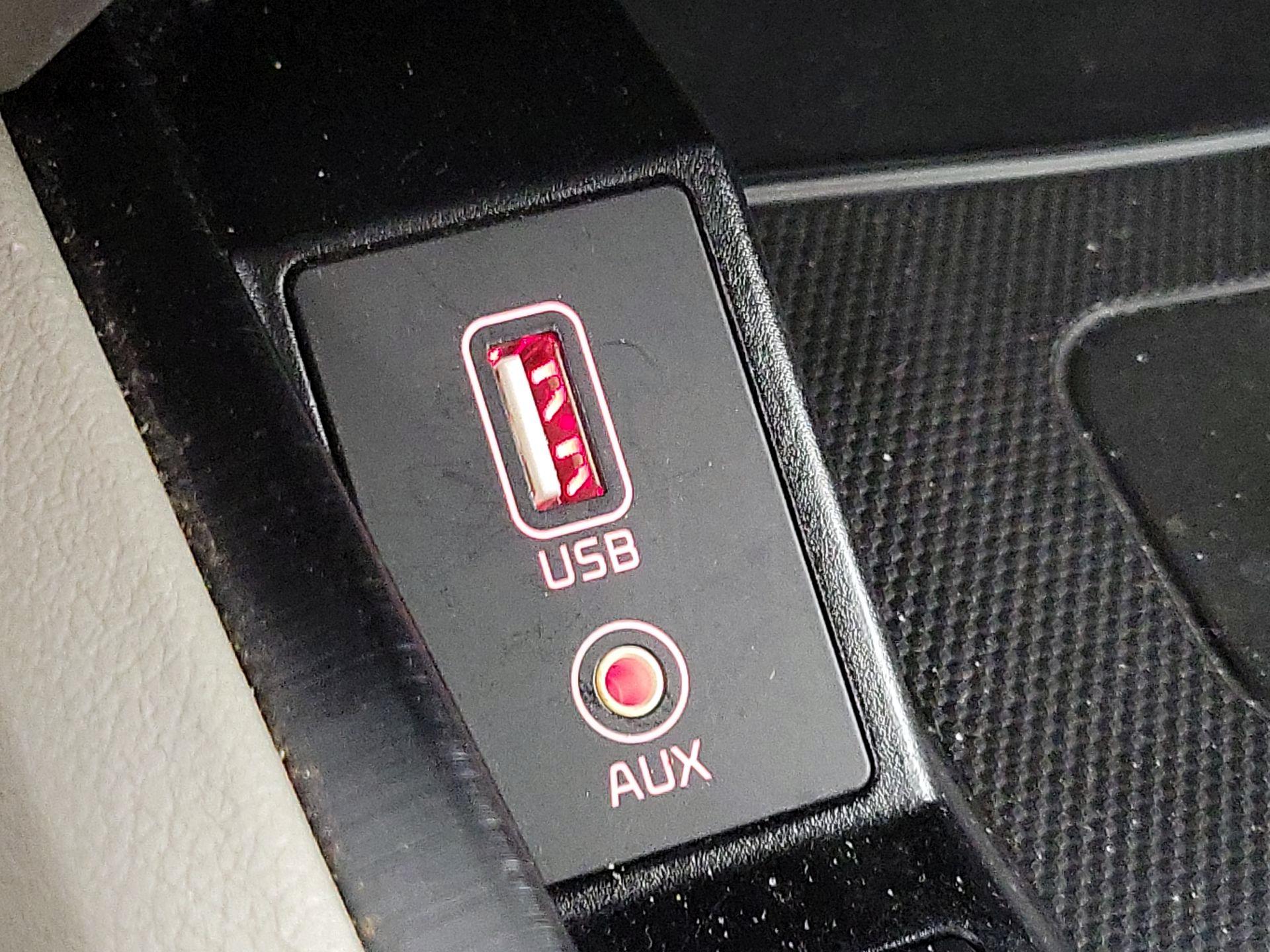 Thumbnail: 2019 Kia Sedona - 18