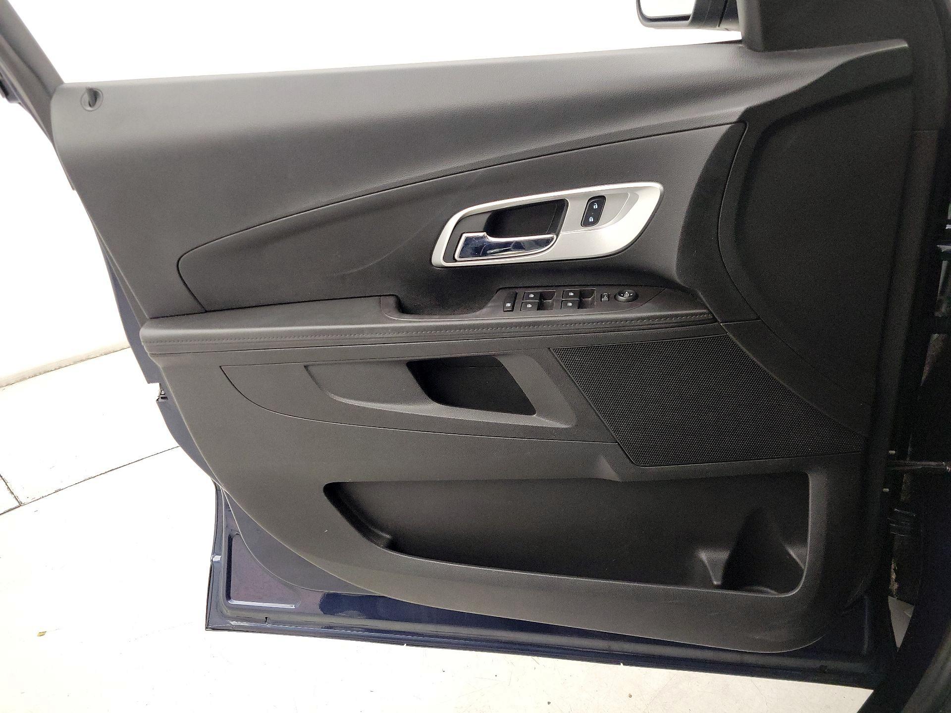 Thumbnail: 2016 Chevrolet Equinox - 12