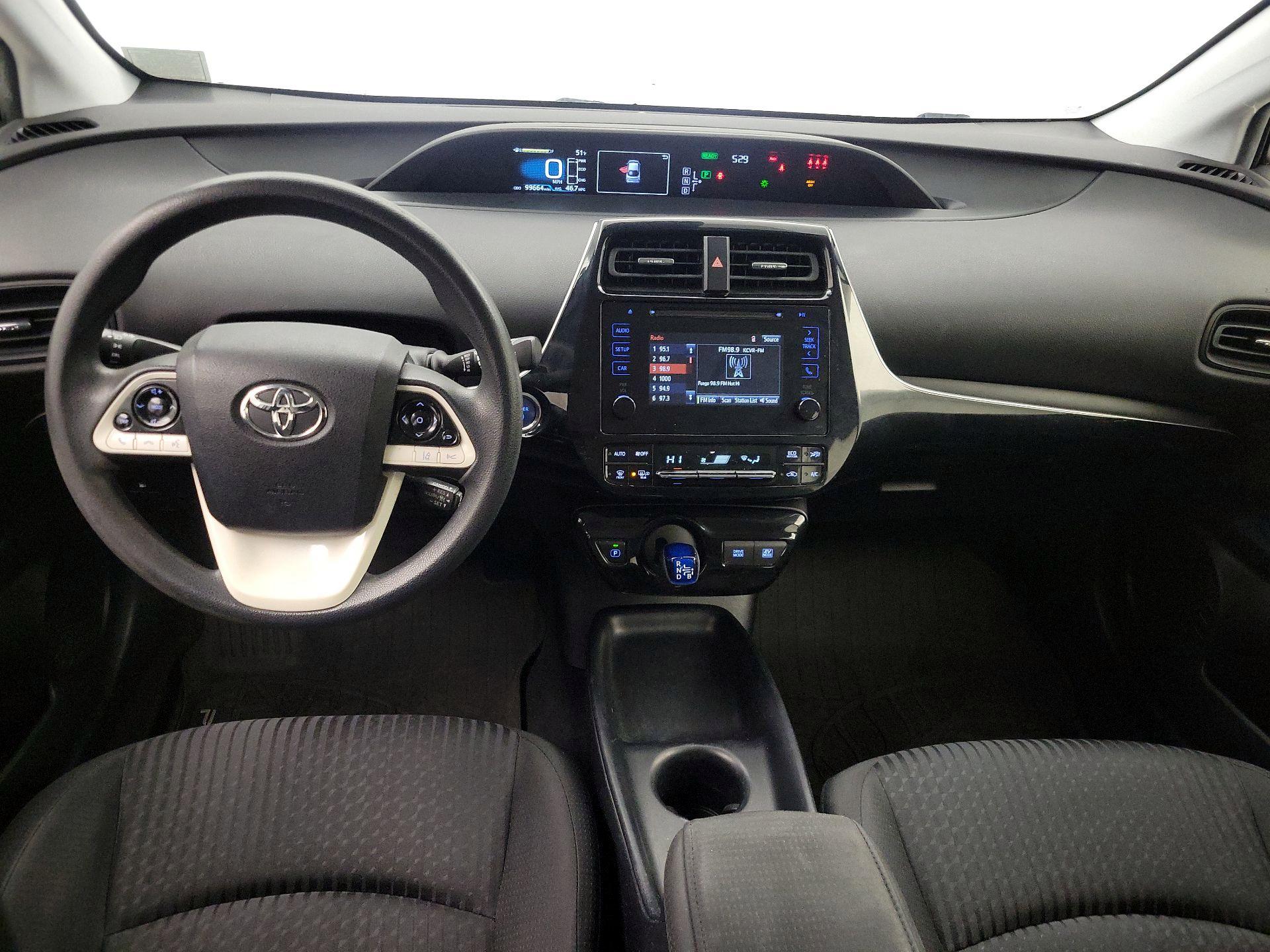 Thumbnail: 2017 Toyota Prius - 9