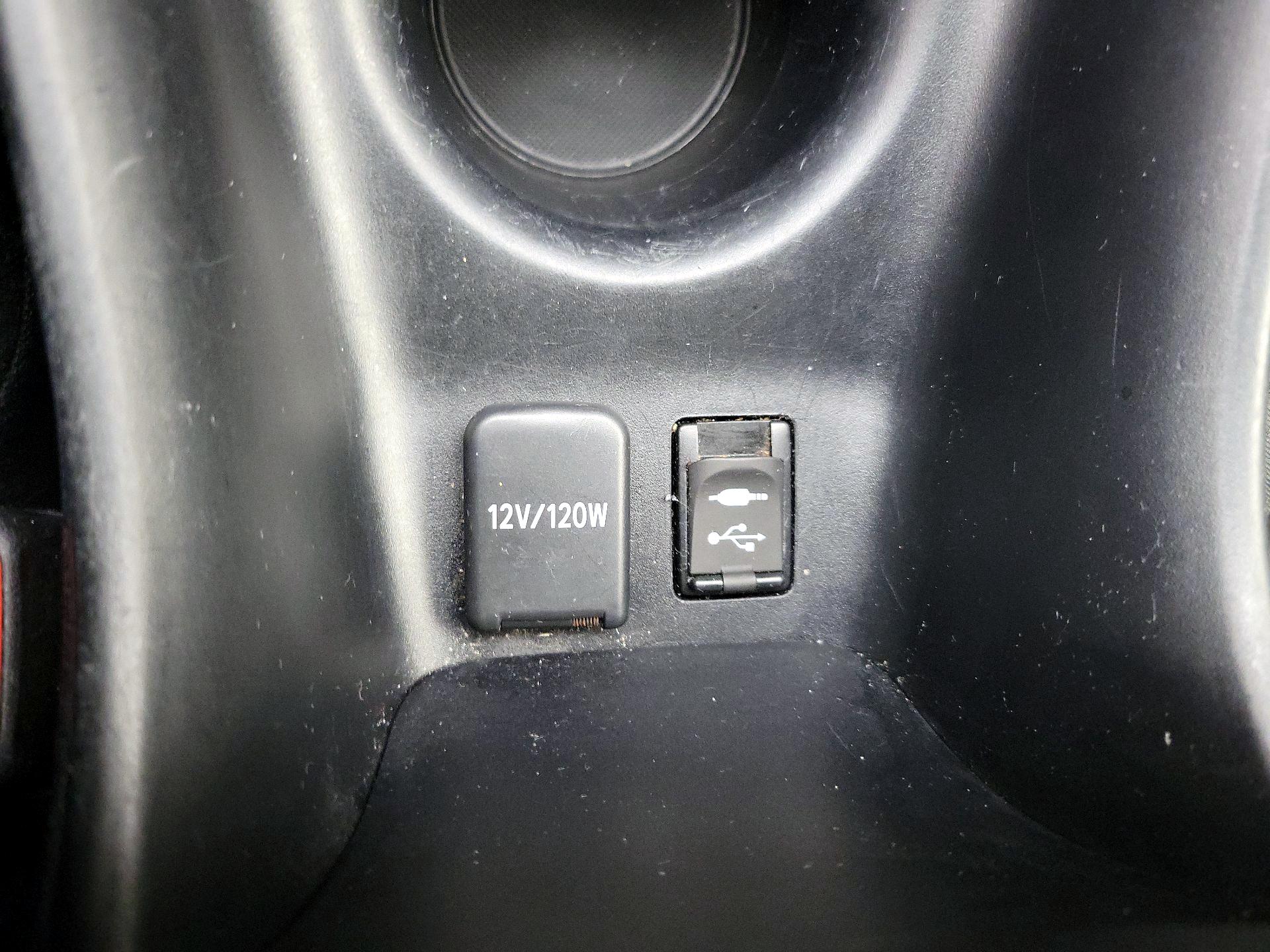 Thumbnail: 2017 Toyota Prius - 18