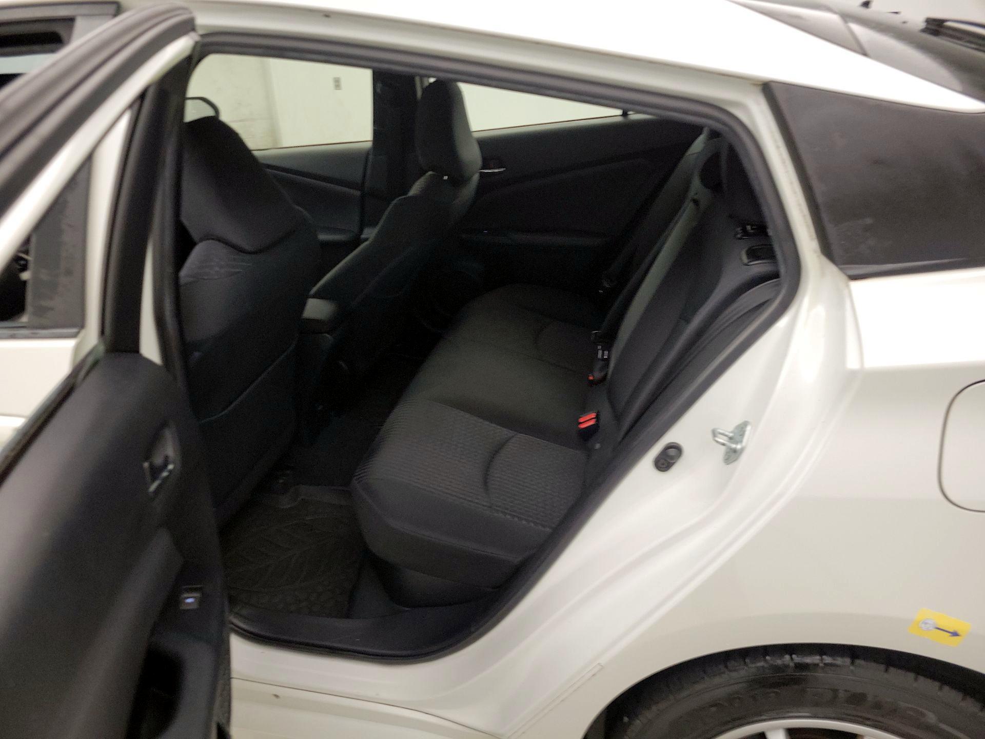 Thumbnail: 2017 Toyota Prius - 19