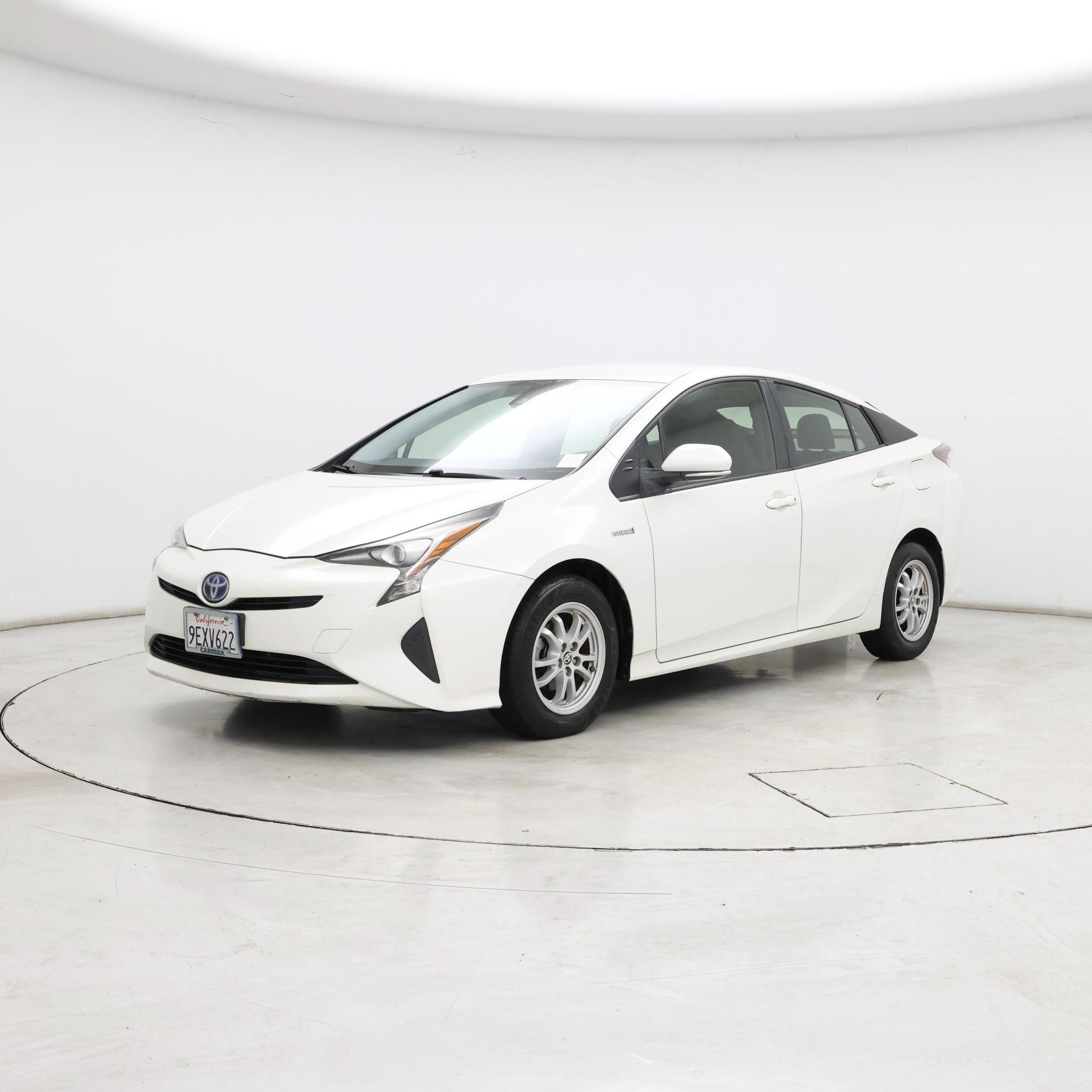 Thumbnail: 2017 Toyota Prius - 4