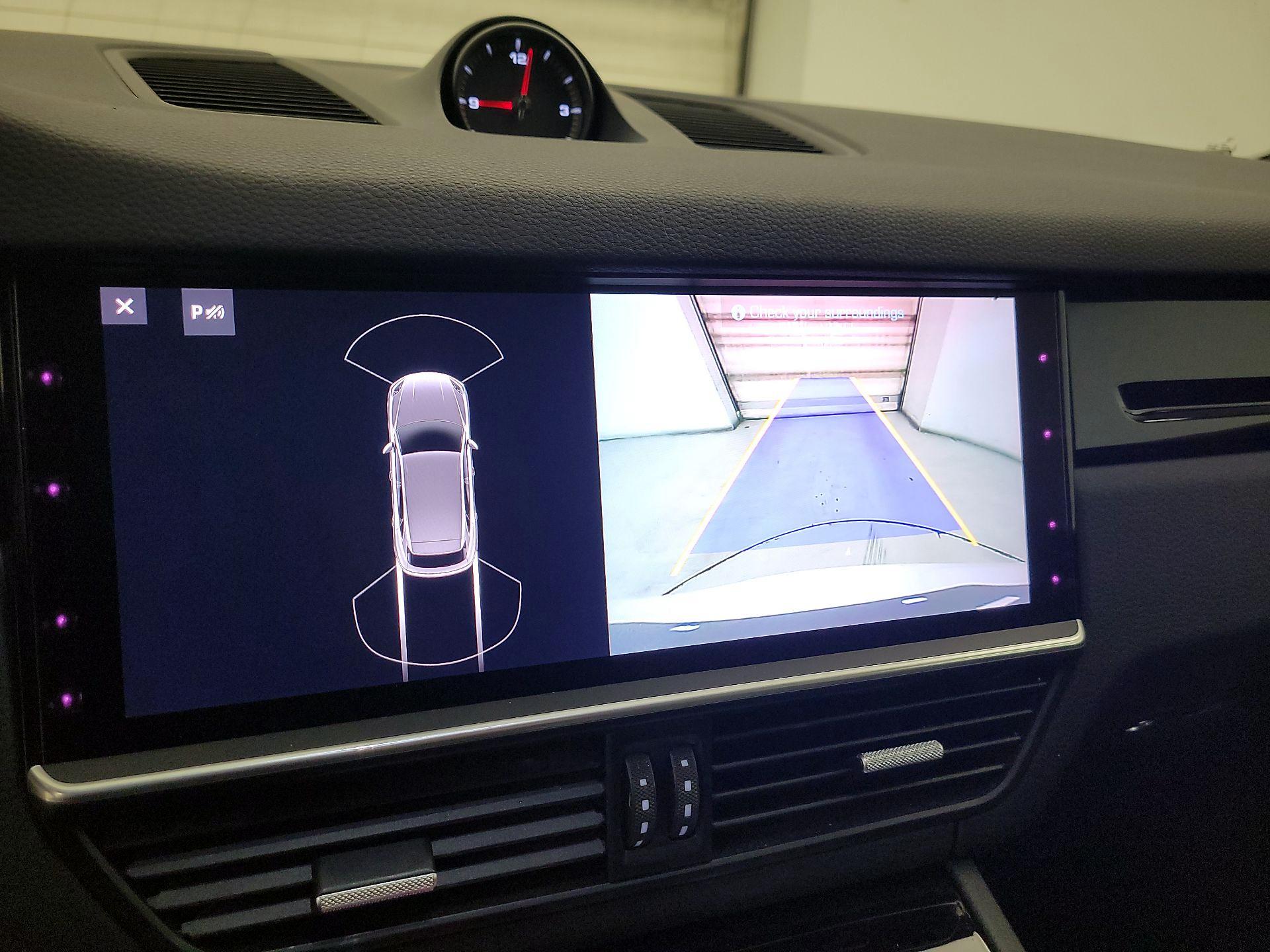 Thumbnail: 2021 Porsche Cayenne - 15