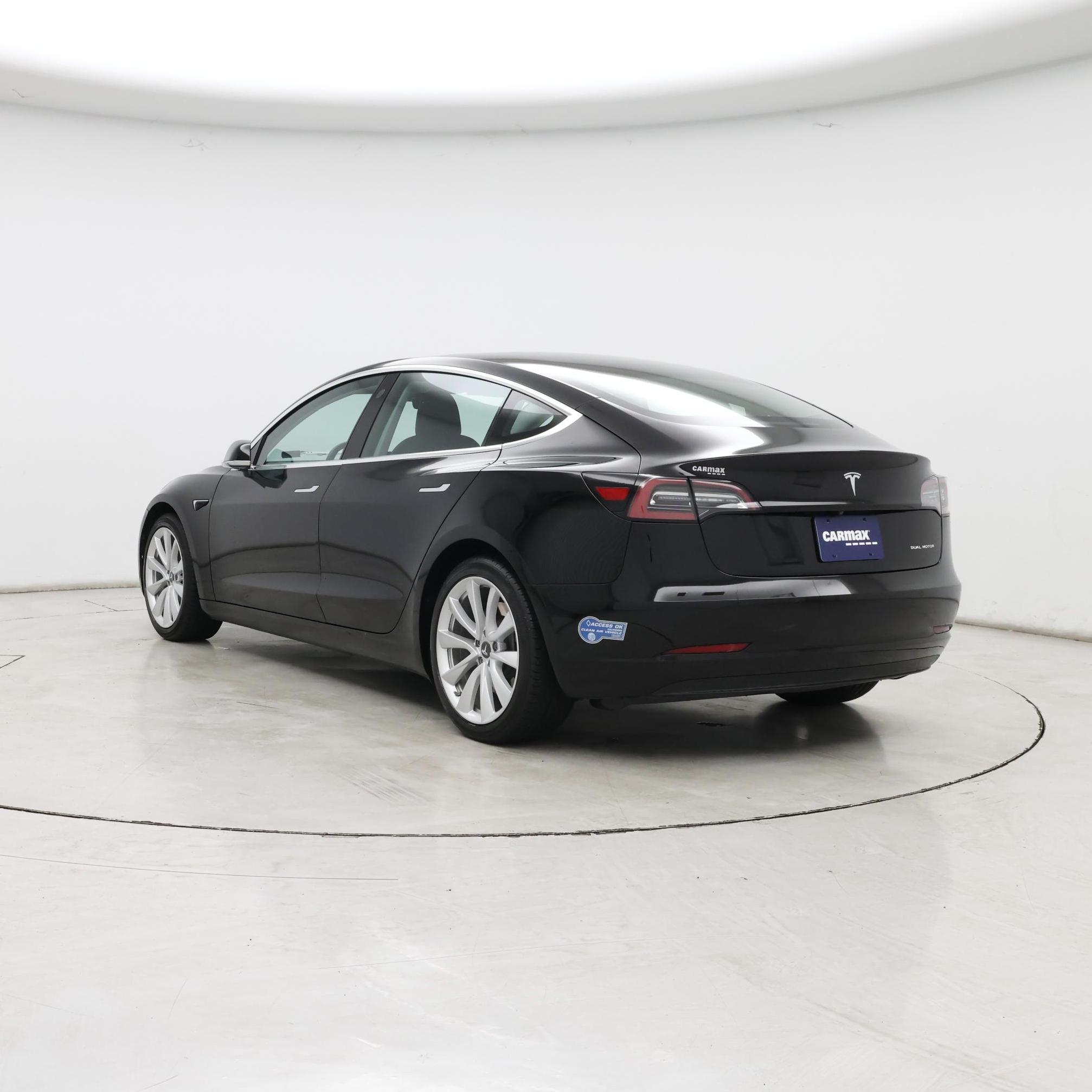 Thumbnail: 2019 Tesla Model 3 - 2