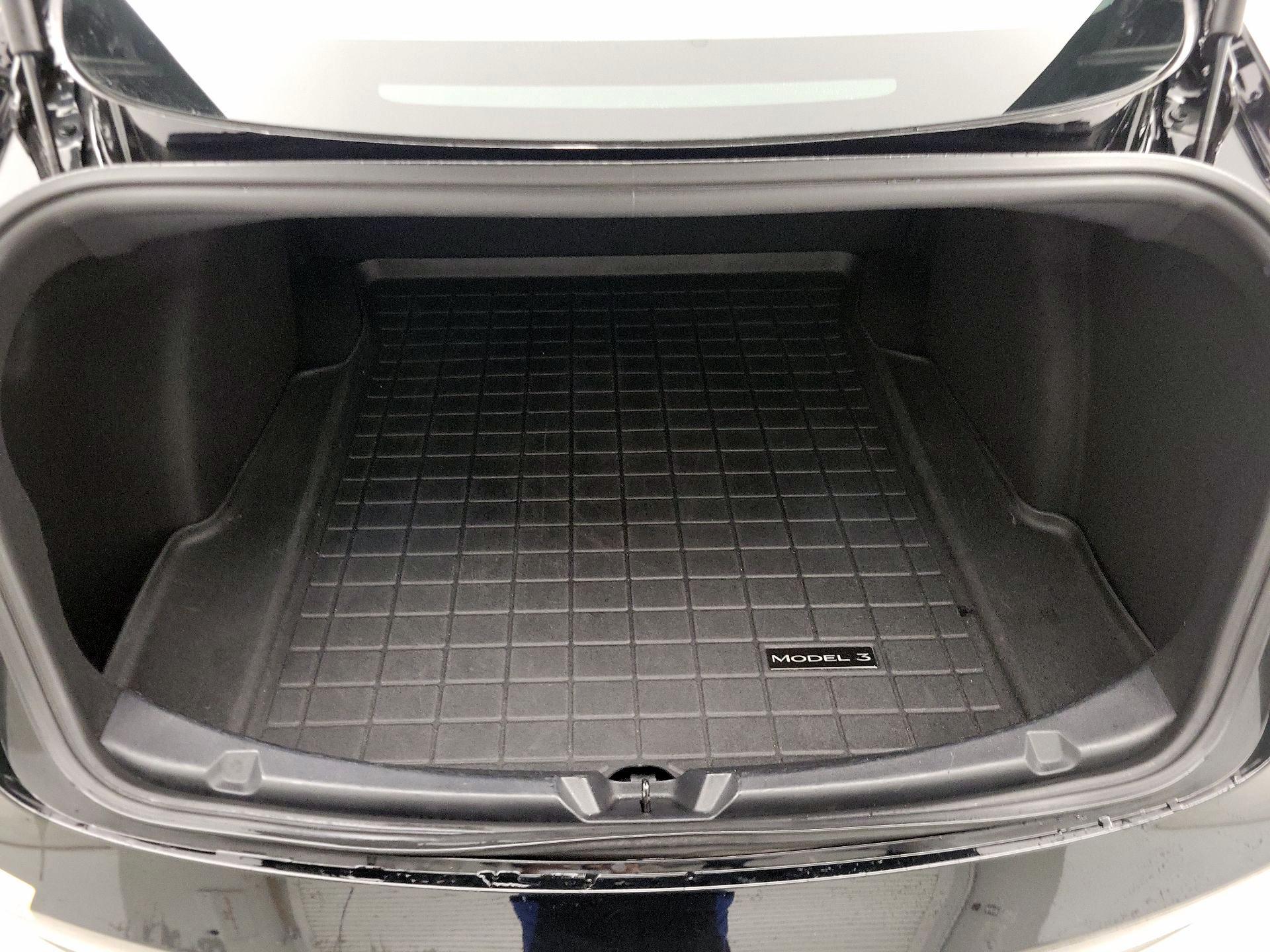 Thumbnail: 2019 Tesla Model 3 - 20