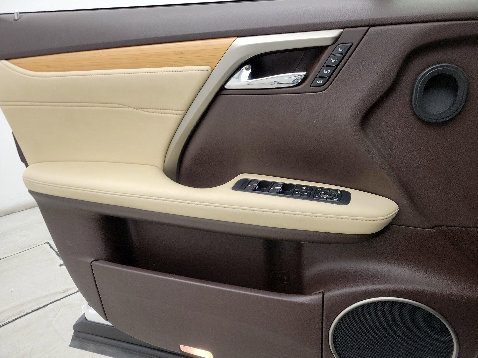 Thumbnail: 2017 Lexus RX - 12