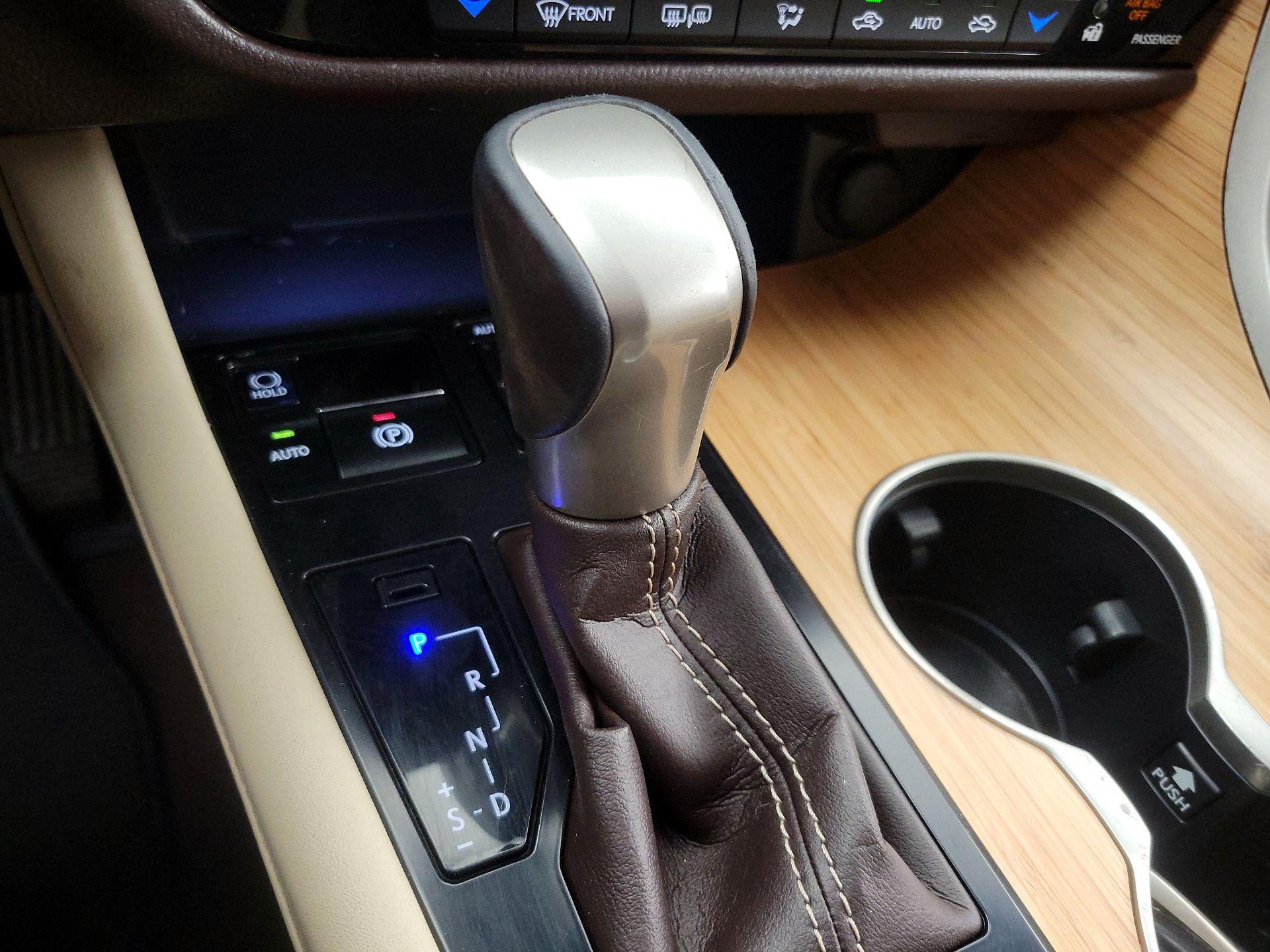 Thumbnail: 2017 Lexus RX - 18