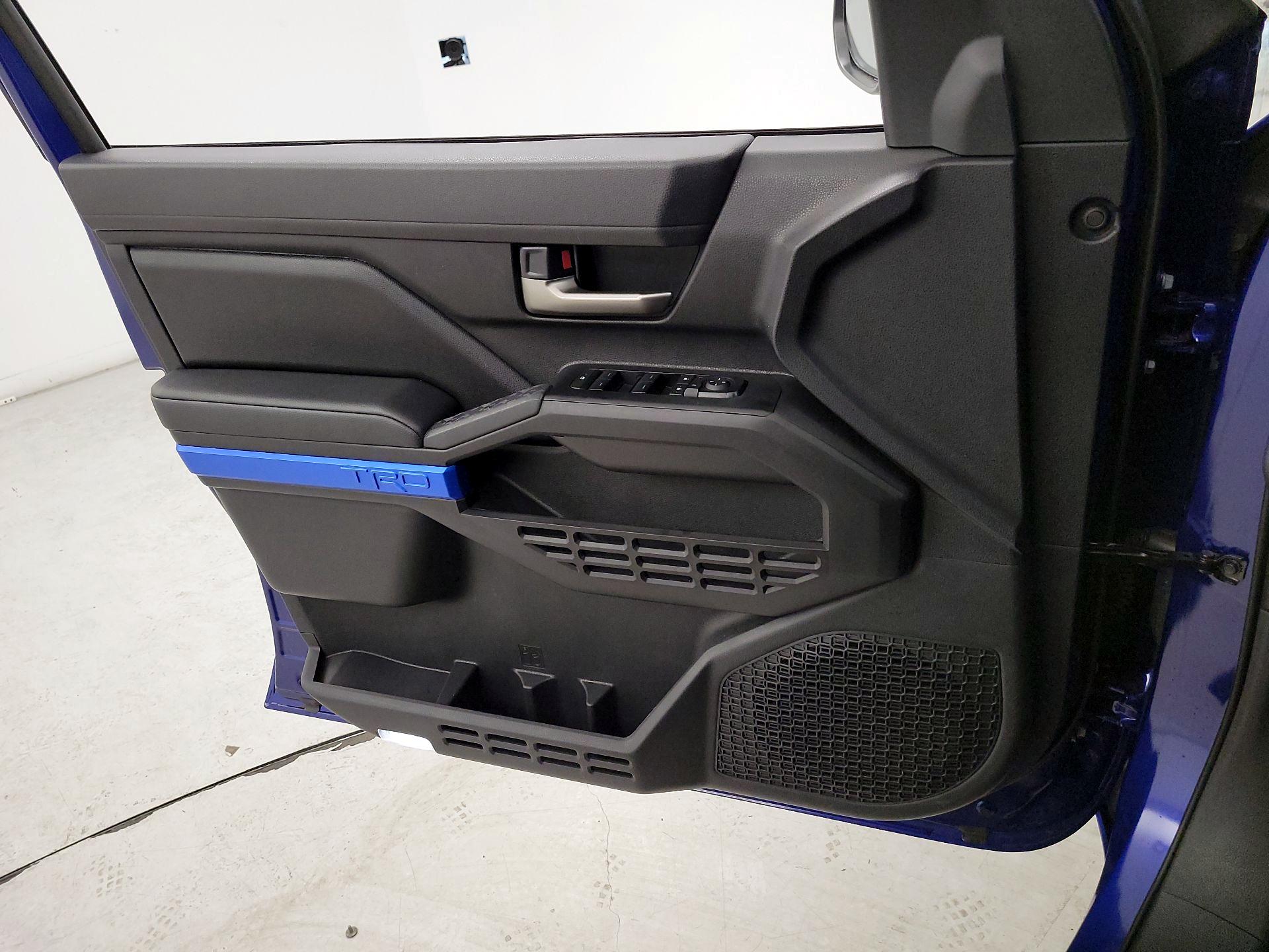 Thumbnail: 2025 Toyota Tacoma - 12