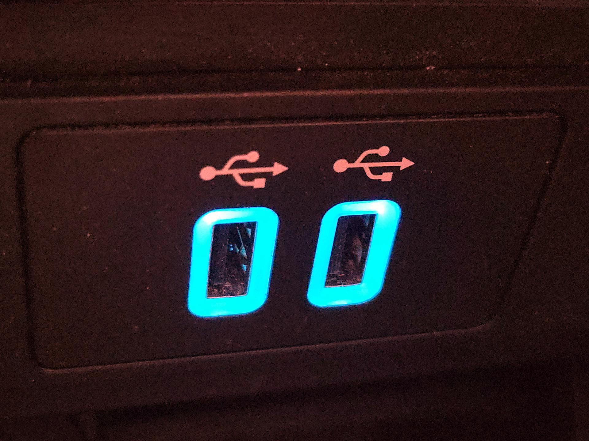 Thumbnail: 2016 Ford C-Max - 19