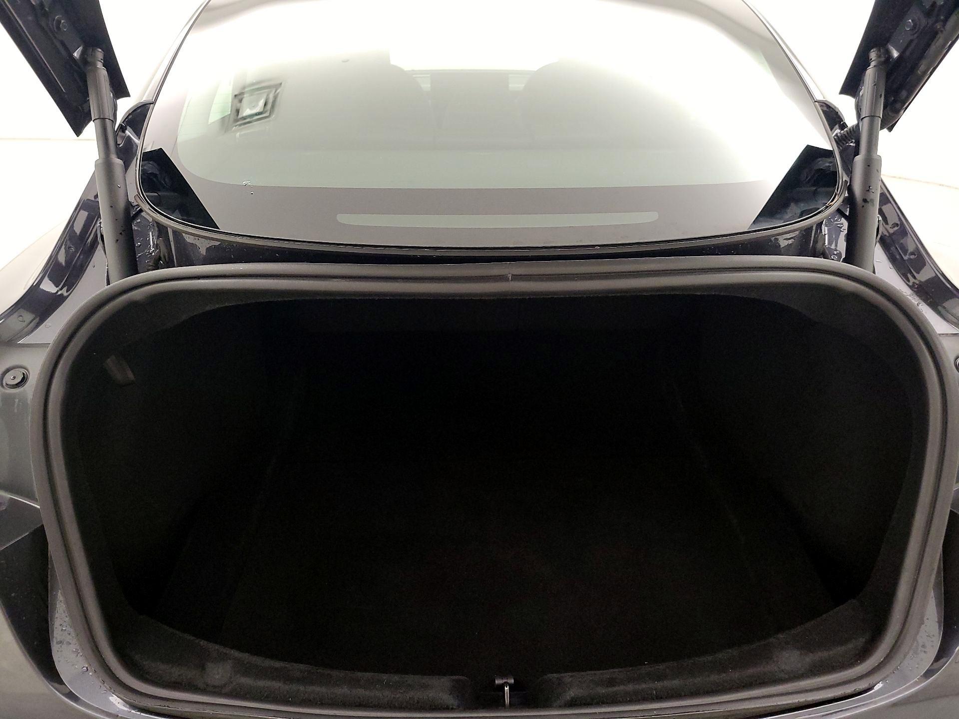 Thumbnail: 2025 Tesla Model 3 - 19