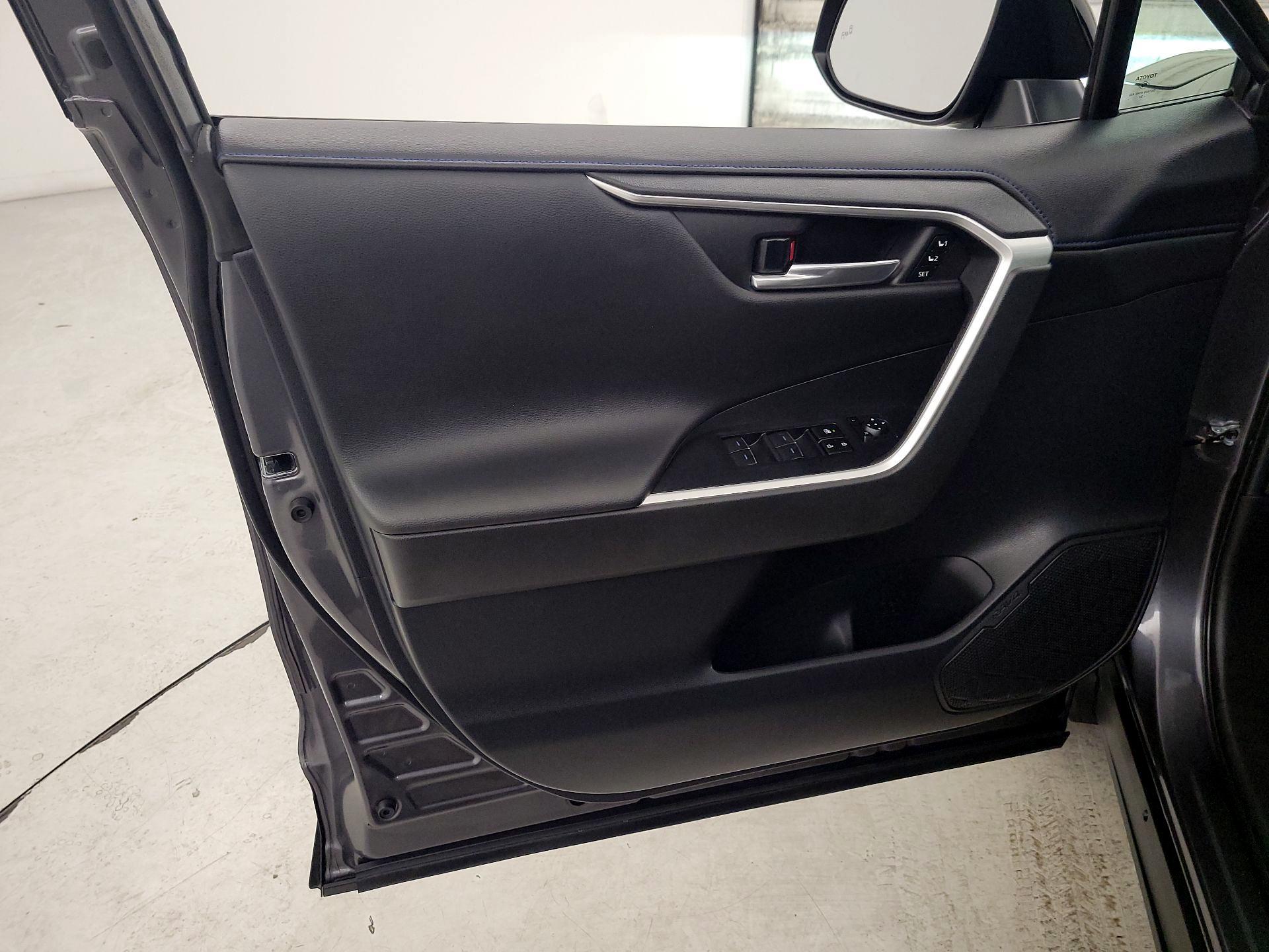 Thumbnail: 2023 Toyota RAV4 - 12