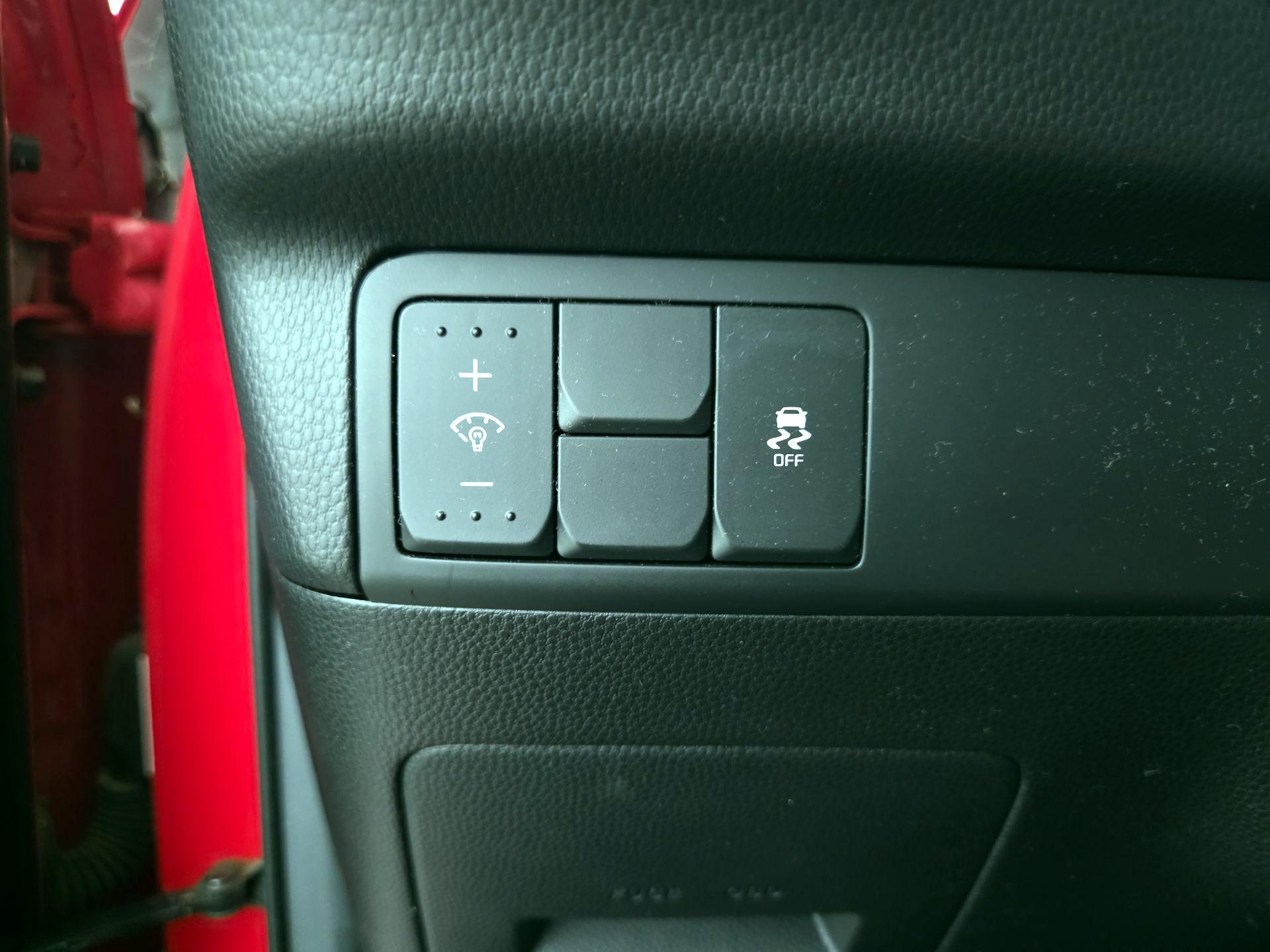 Thumbnail: 2014 Kia Soul - 13