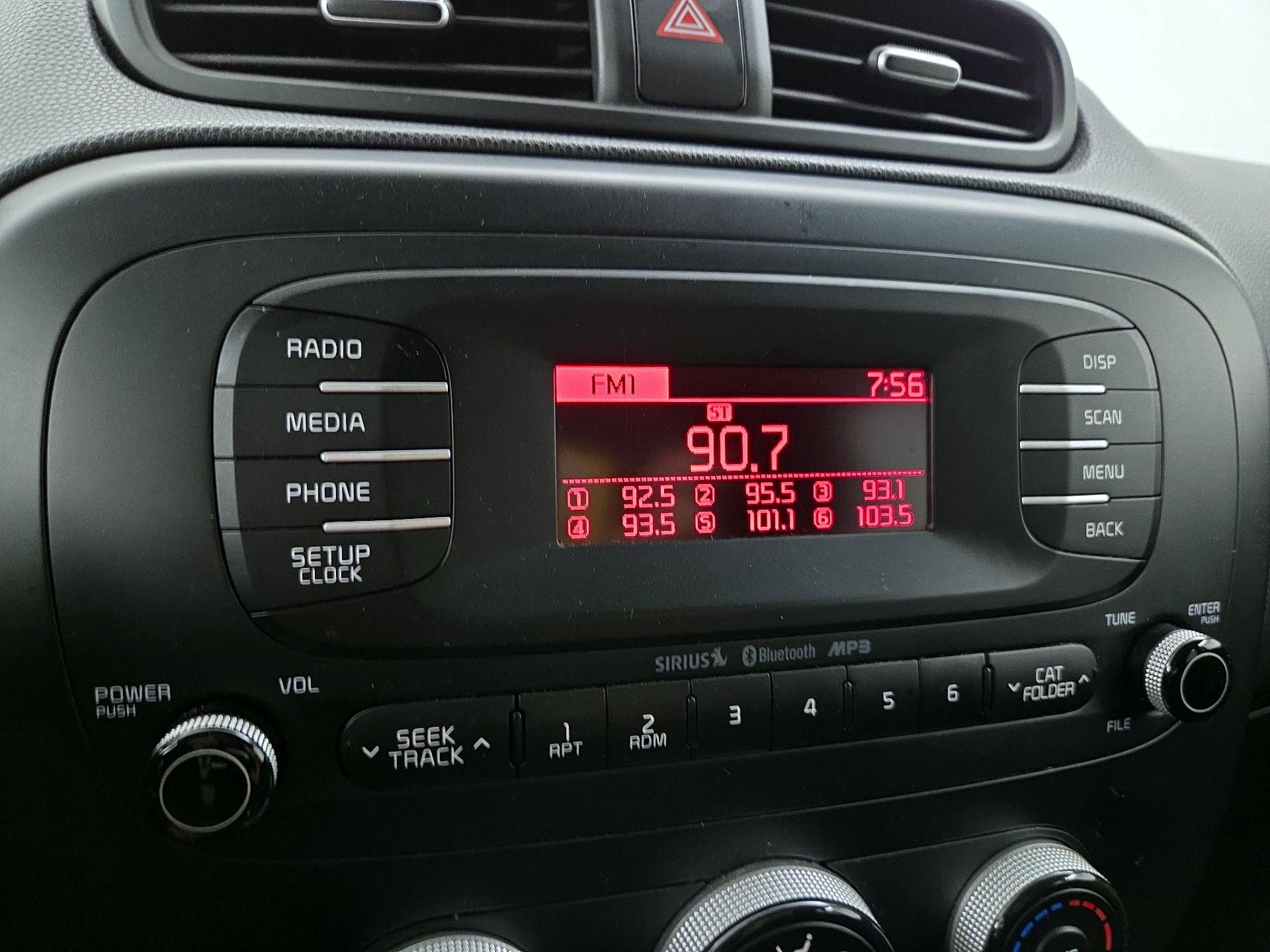 Thumbnail: 2014 Kia Soul - 14