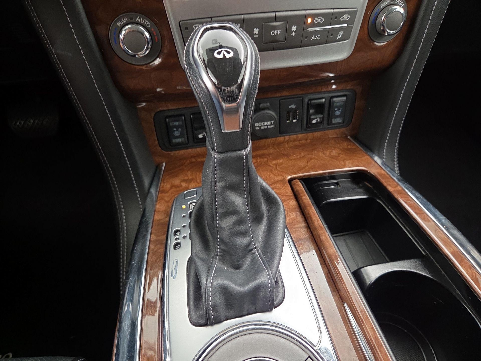Thumbnail: 2018 INFINITI QX80 - 18