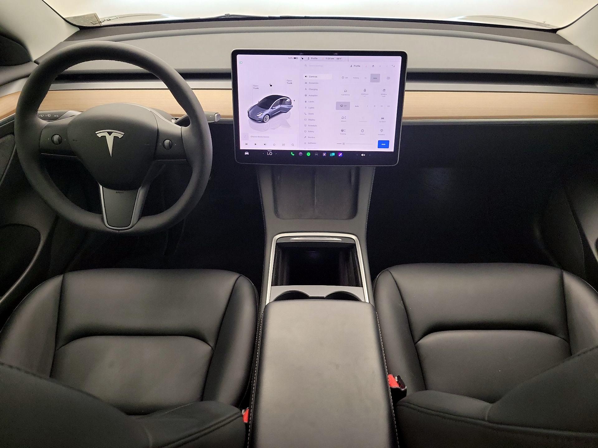 Thumbnail: 2023 Tesla Model 3 - 9