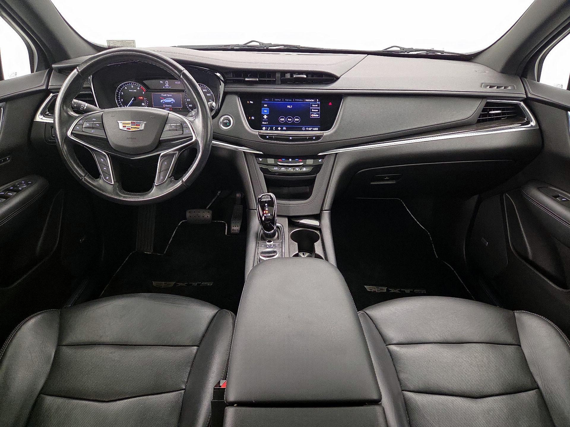 Thumbnail: 2020 Cadillac XT5 - 9
