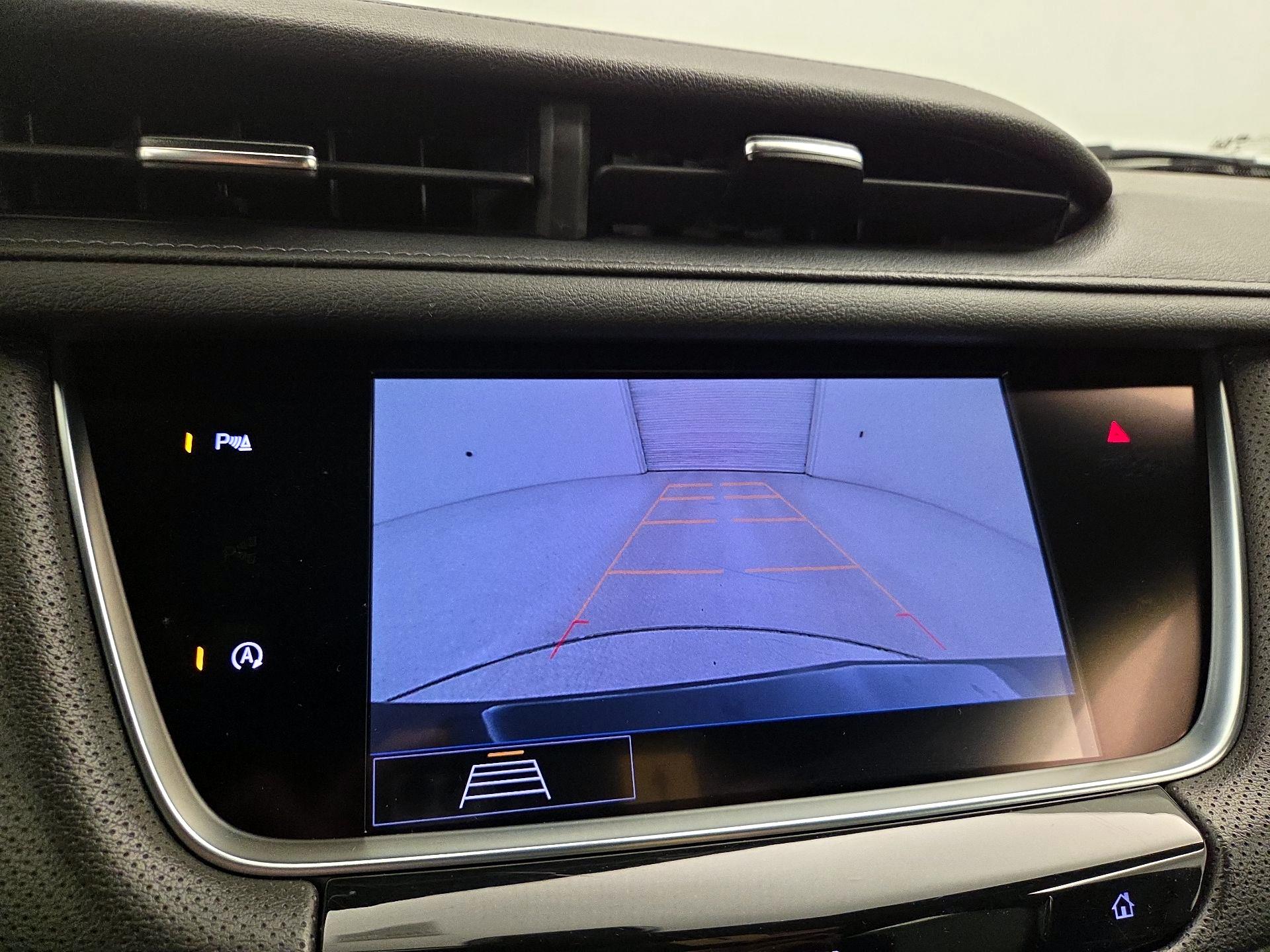 Thumbnail: 2020 Cadillac XT5 - 14