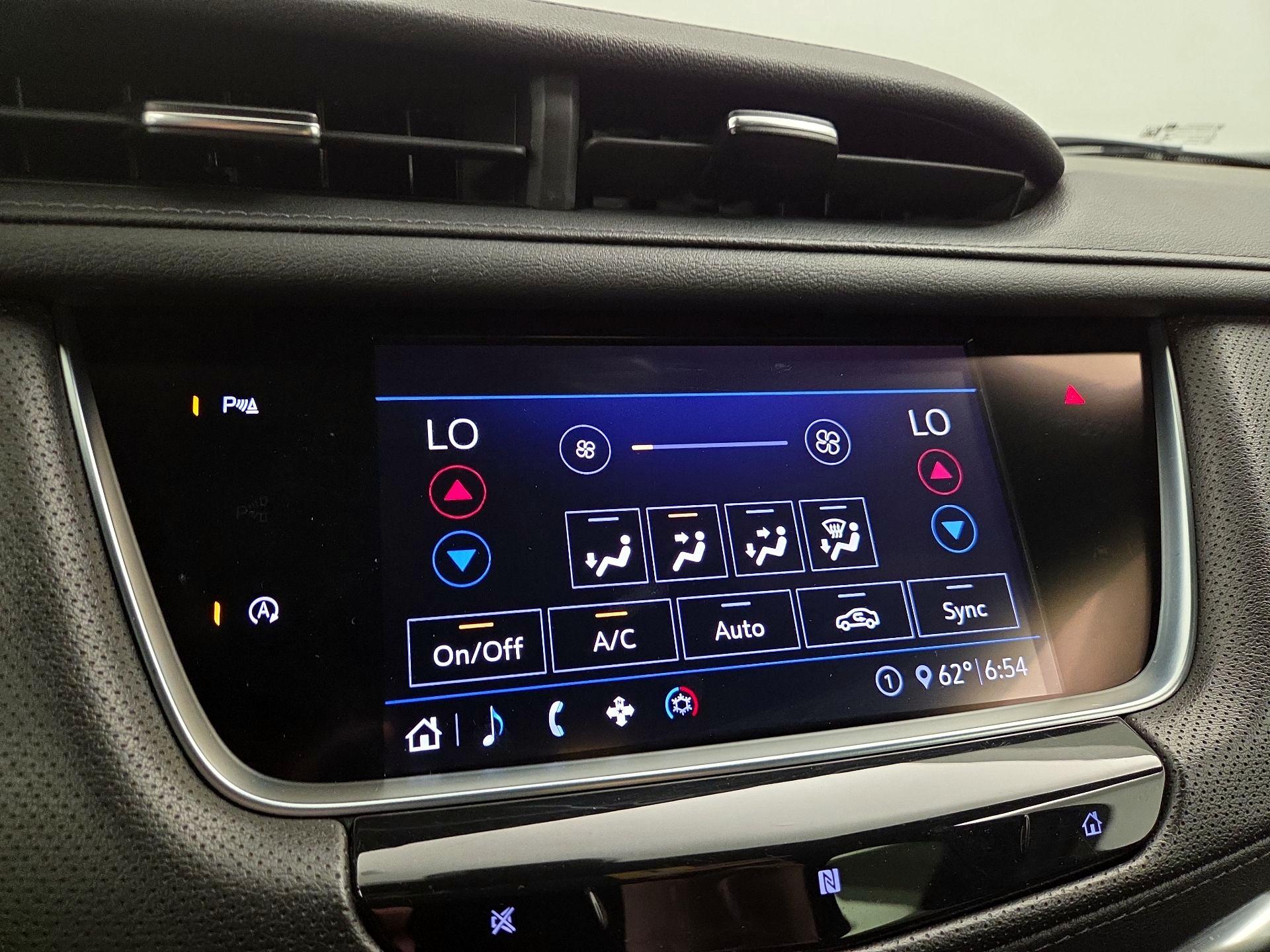 Thumbnail: 2020 Cadillac XT5 - 16