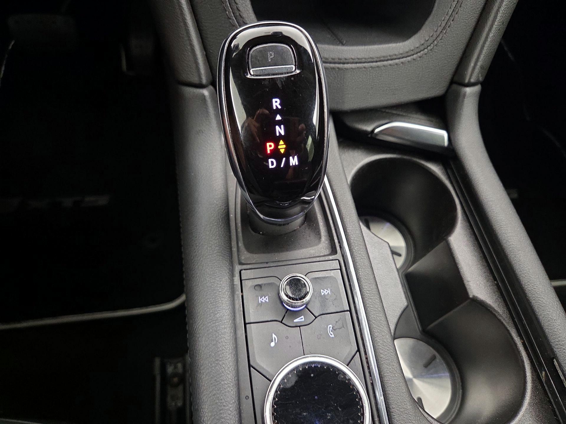 Thumbnail: 2020 Cadillac XT5 - 17