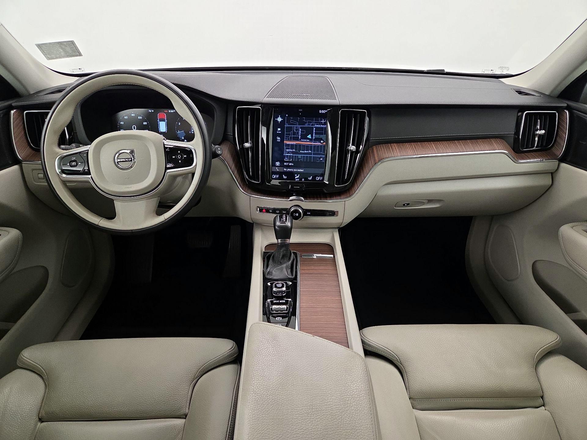 Thumbnail: 2019 Volvo XC60 - 9