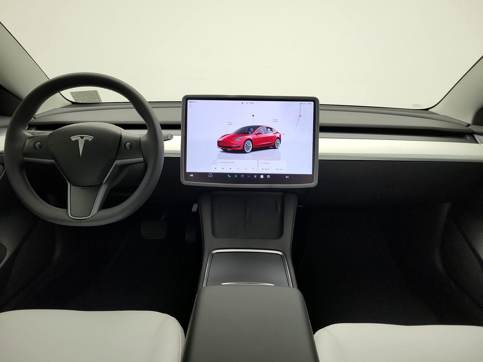 Thumbnail: 2023 Tesla Model 3 - 9