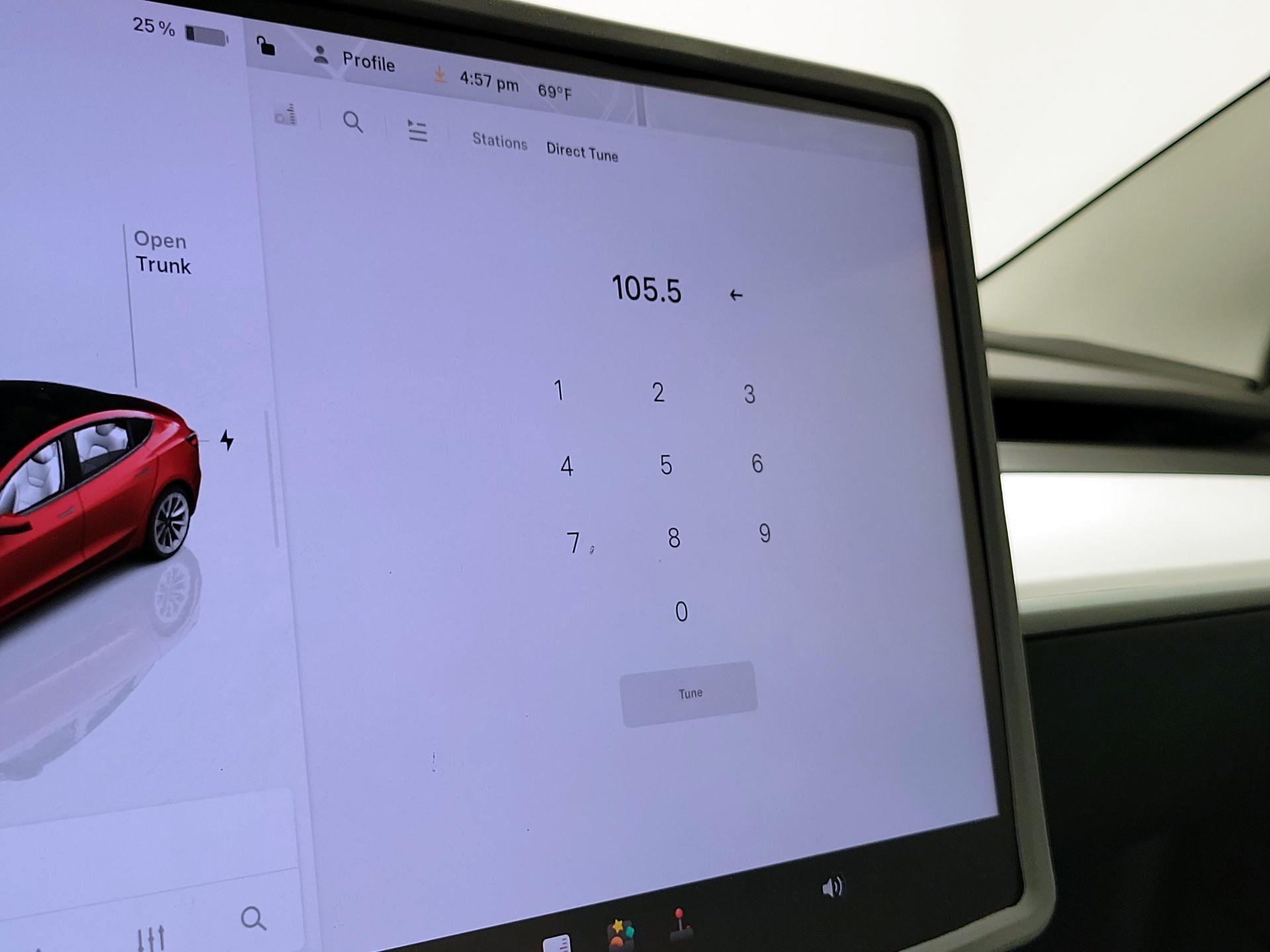 Thumbnail: 2023 Tesla Model 3 - 15