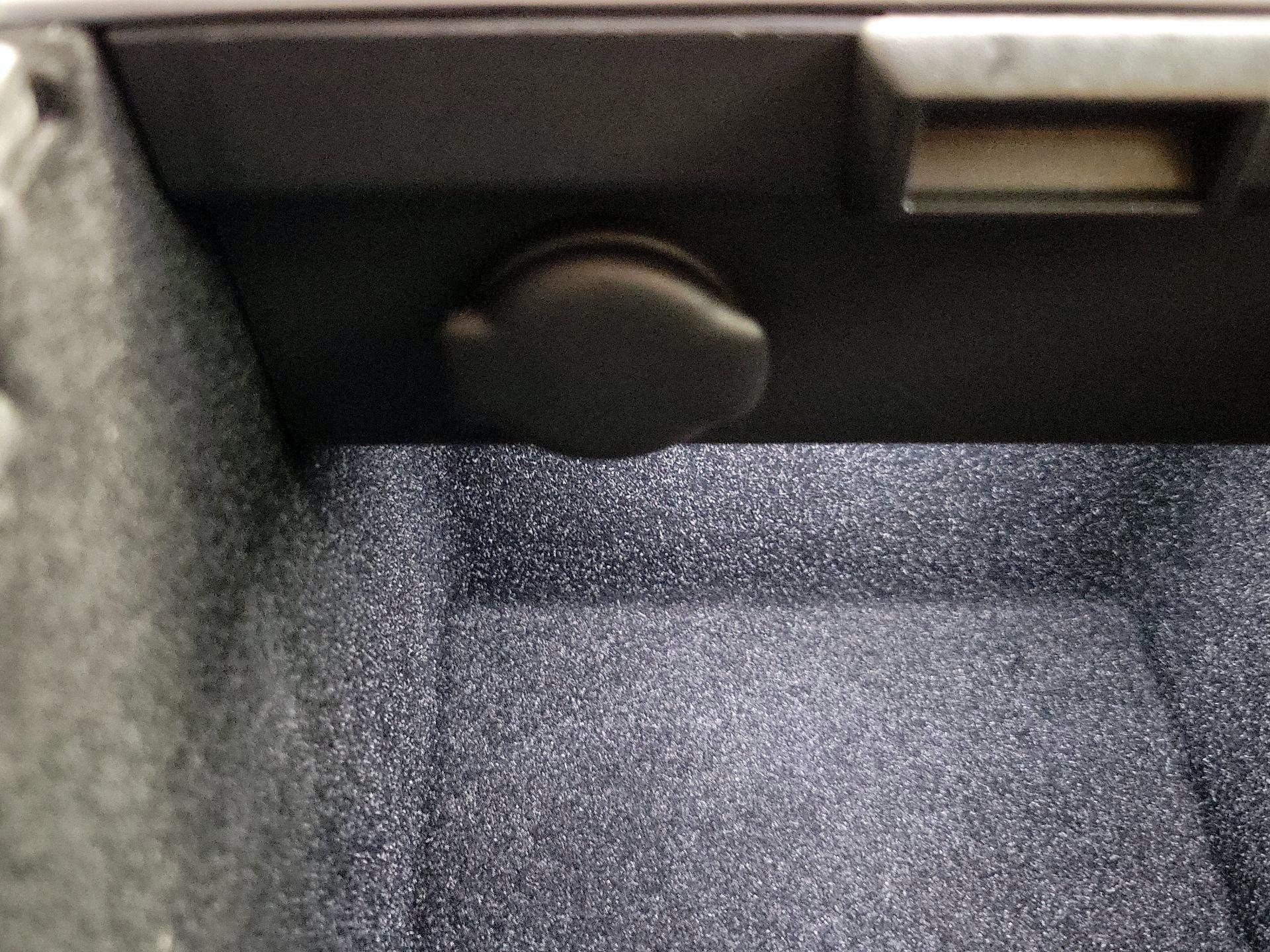 Thumbnail: 2023 Tesla Model 3 - 18