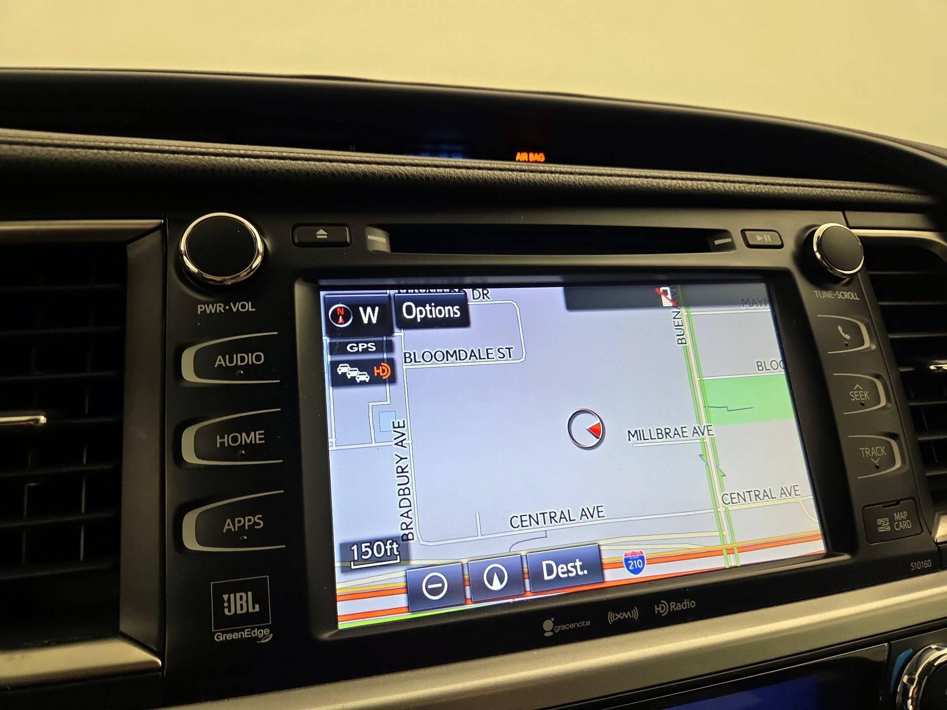 Thumbnail: 2016 Toyota Highlander - 14
