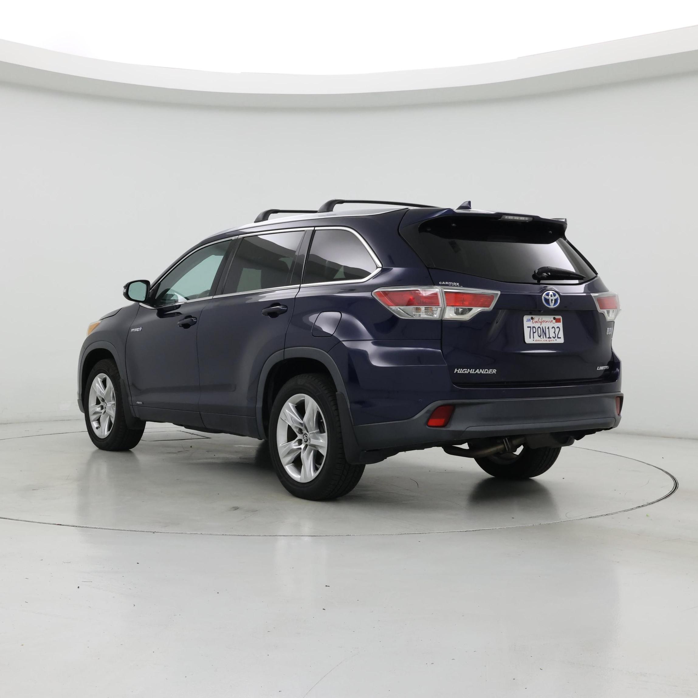 Thumbnail: 2016 Toyota Highlander - 2