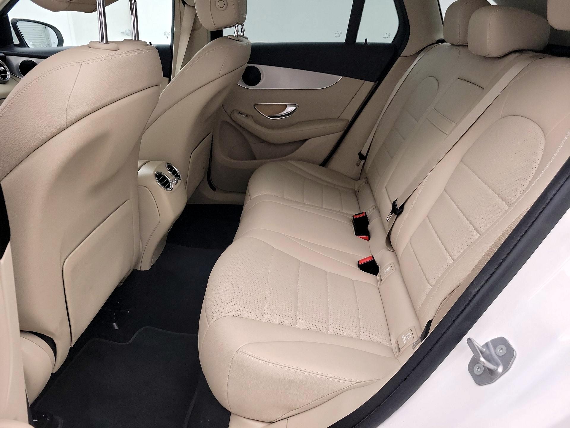 Thumbnail: 2020 Mercedes-Benz GLC - 19