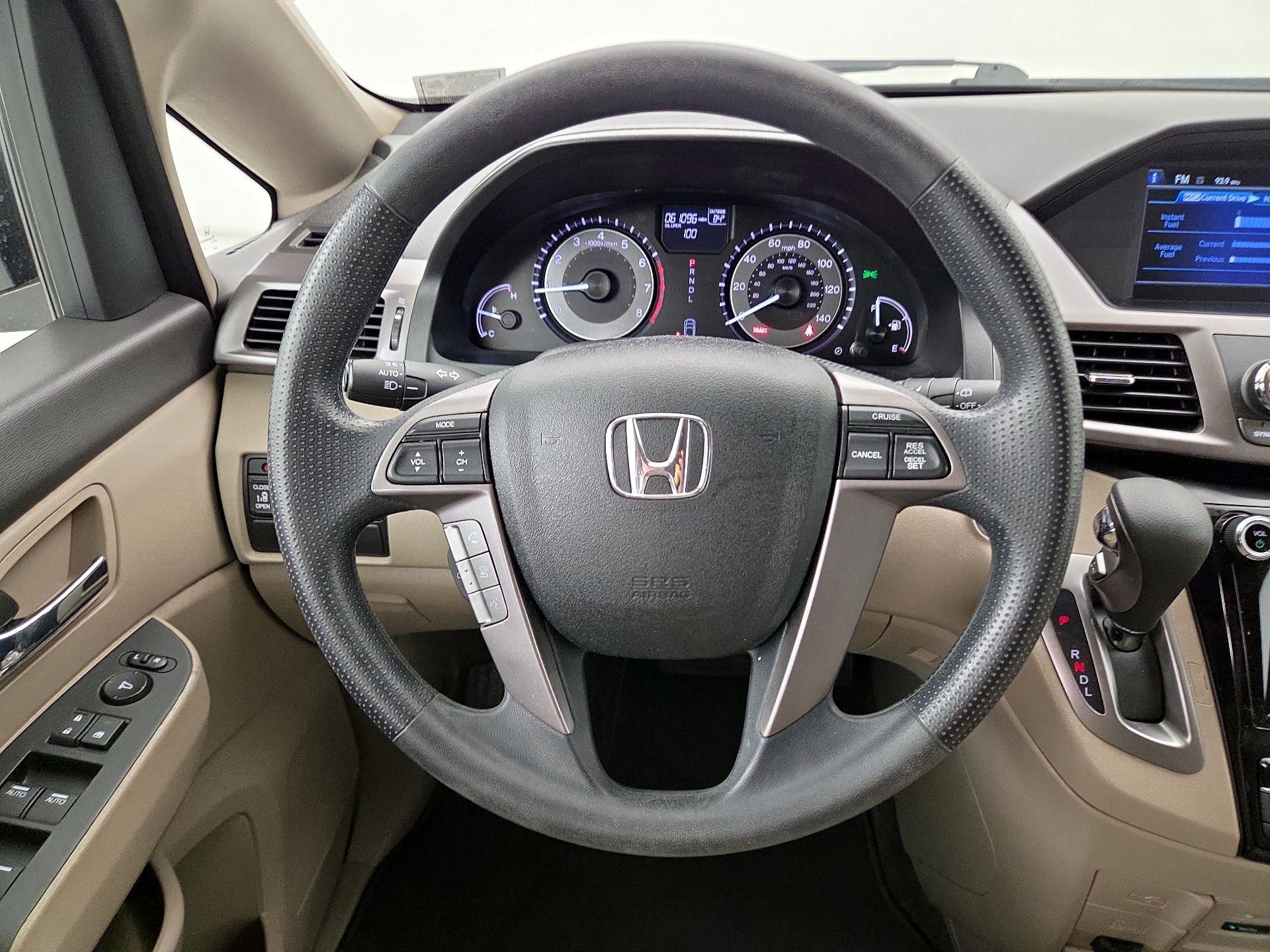 Thumbnail: 2017 Honda Odyssey - 10