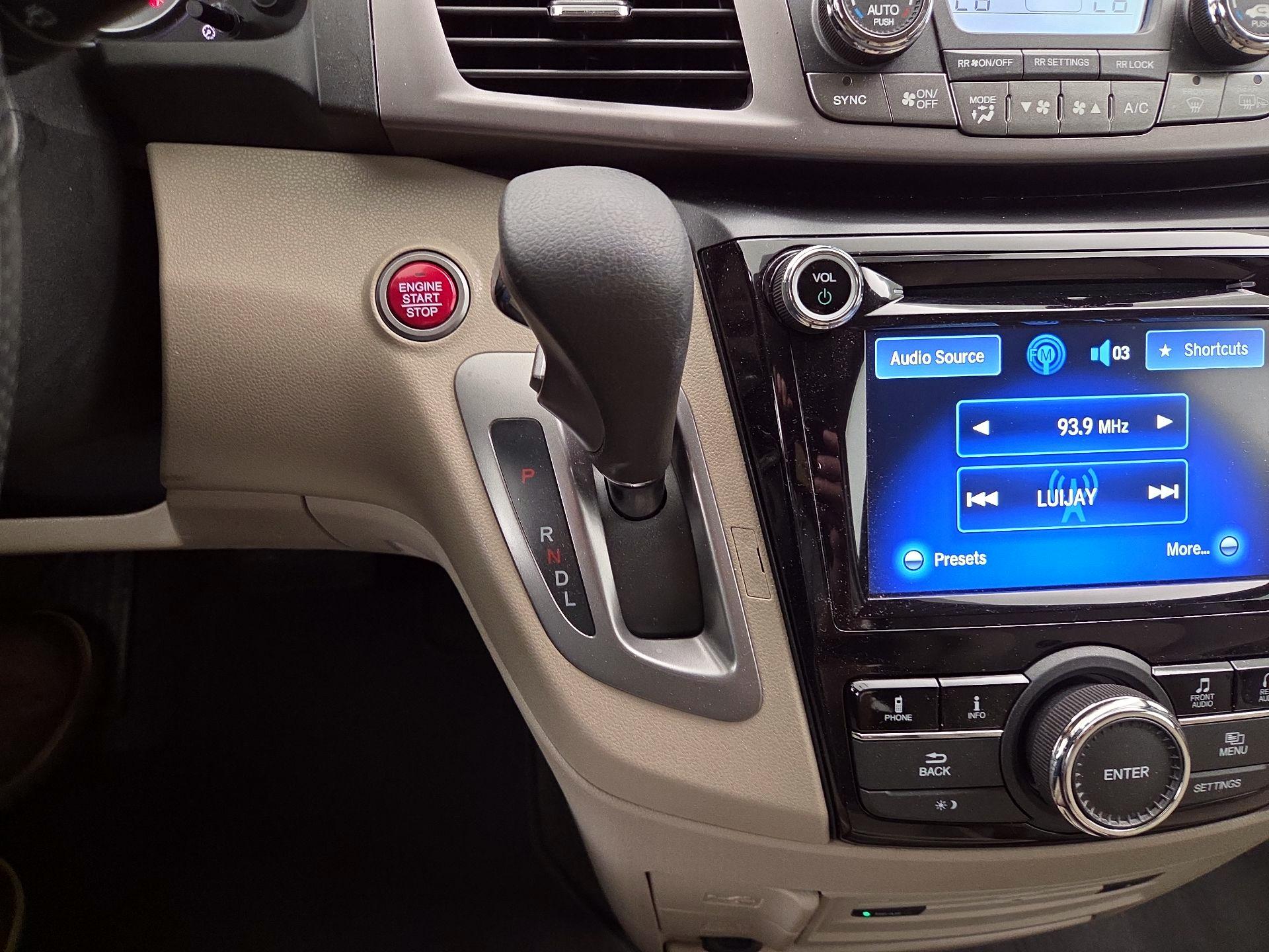 Thumbnail: 2017 Honda Odyssey - 17
