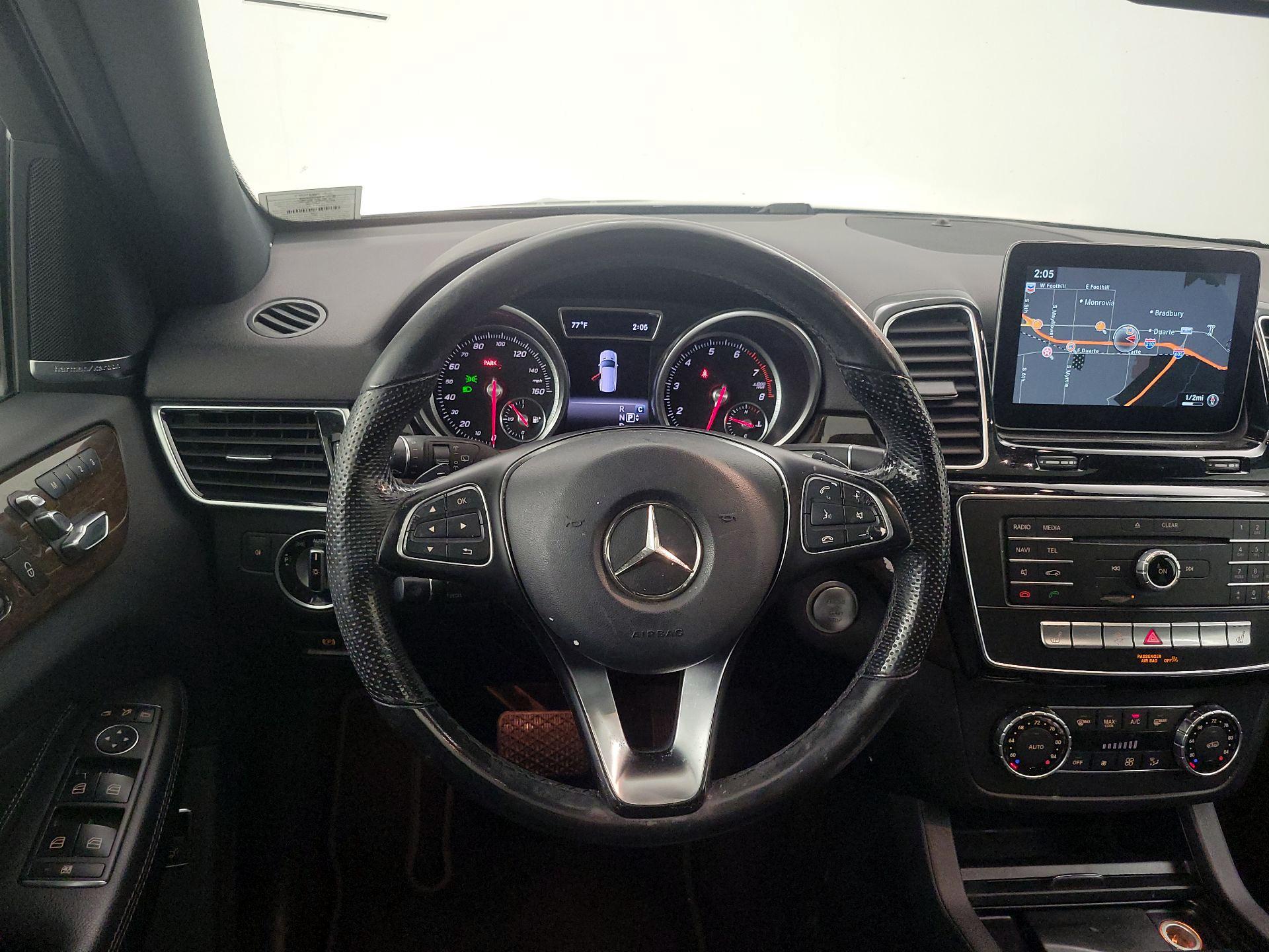 Thumbnail: 2017 Mercedes-Benz GLE - 10