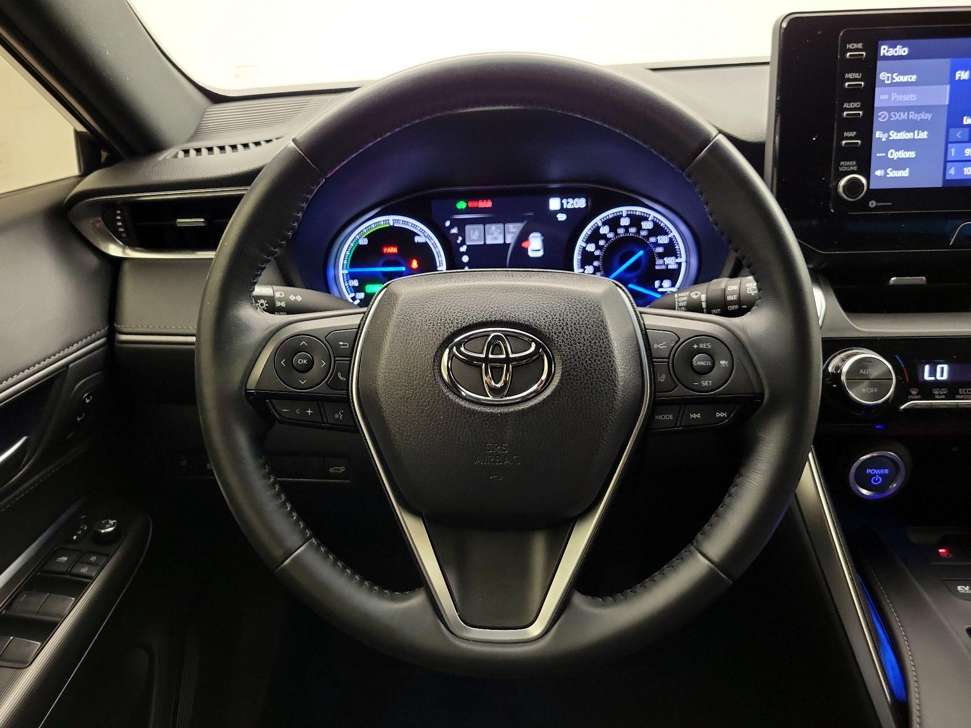 Thumbnail: 2022 Toyota Venza - 10