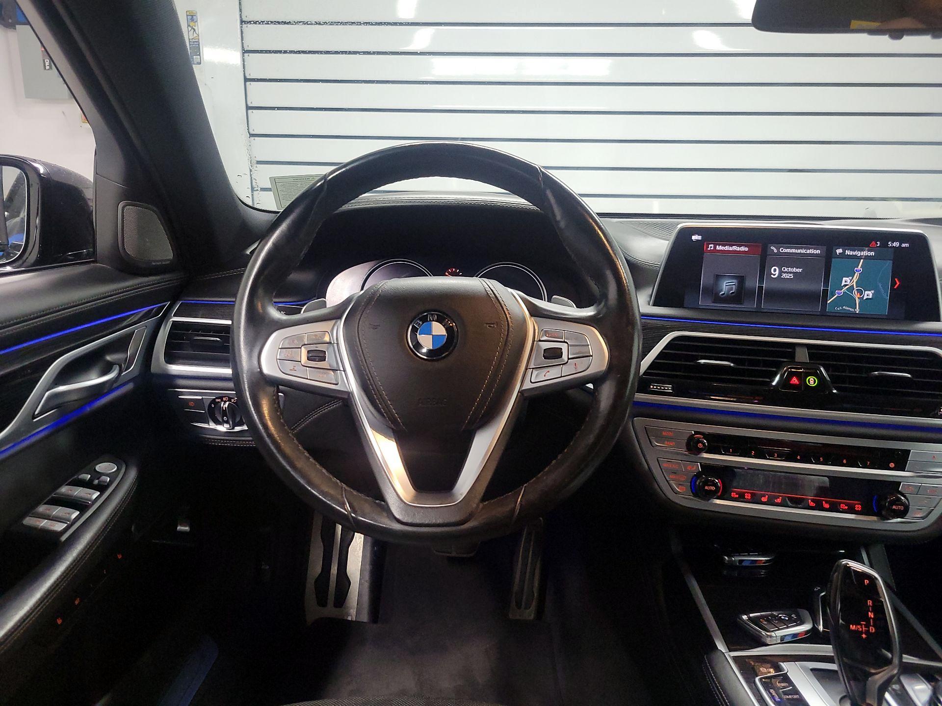 Thumbnail: 2019 BMW 7 Series - 10