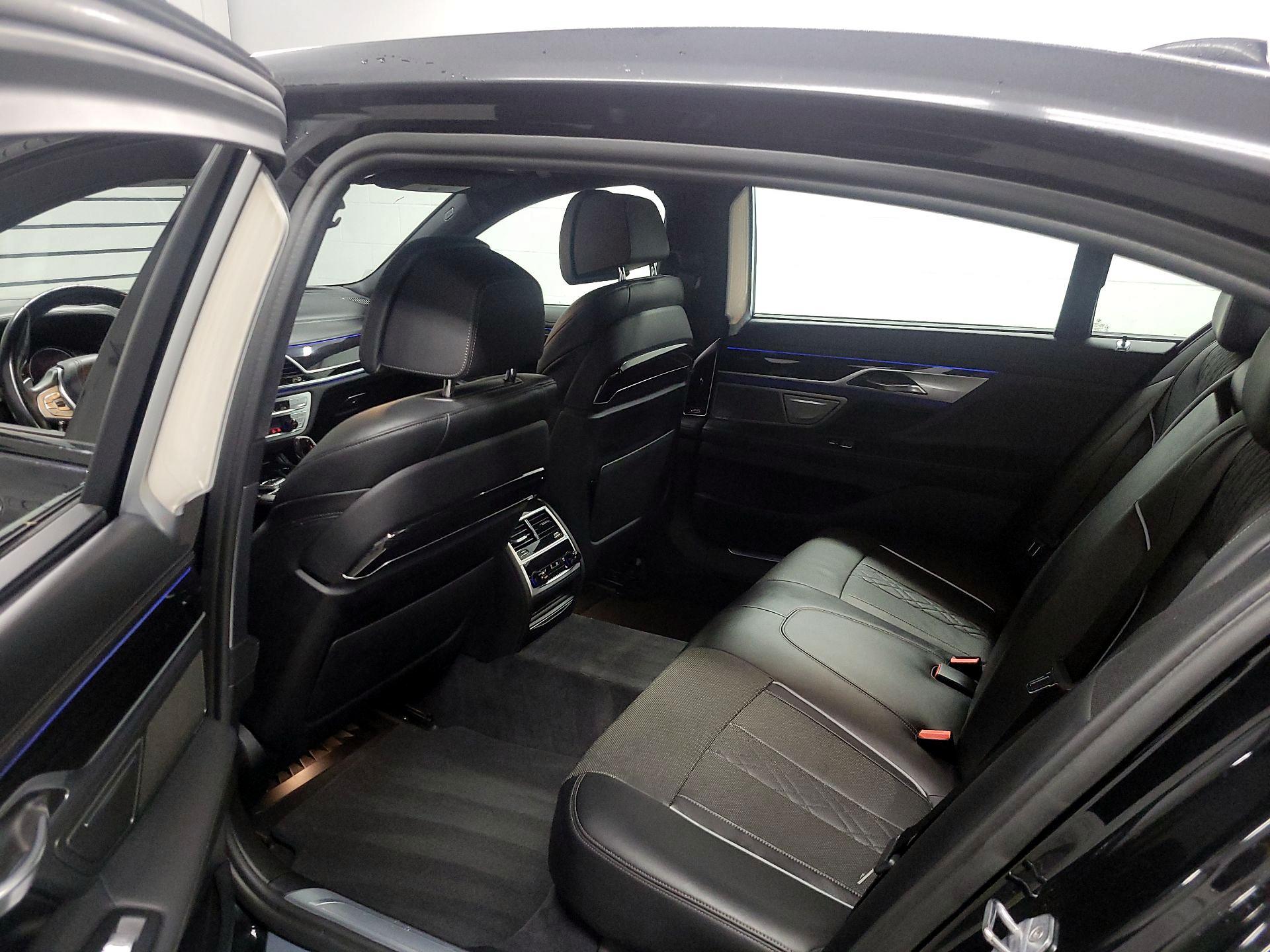 Thumbnail: 2019 BMW 7 Series - 19