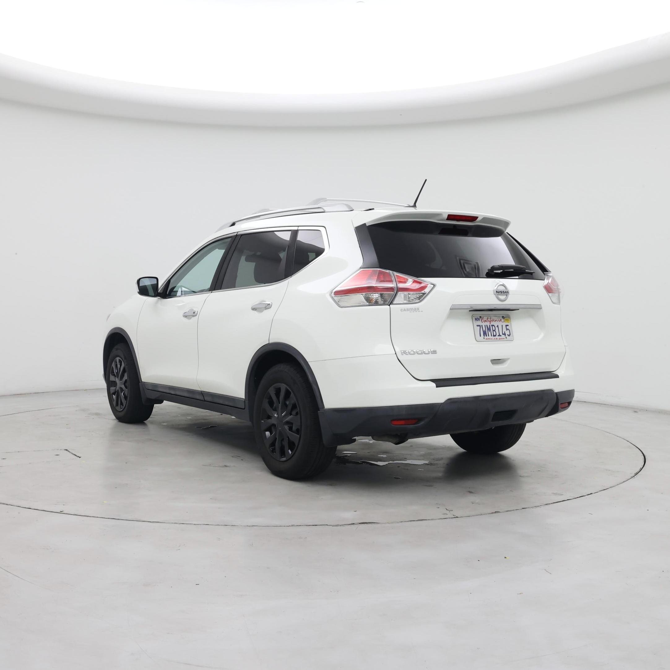 Thumbnail: 2016 Nissan Rogue - 2