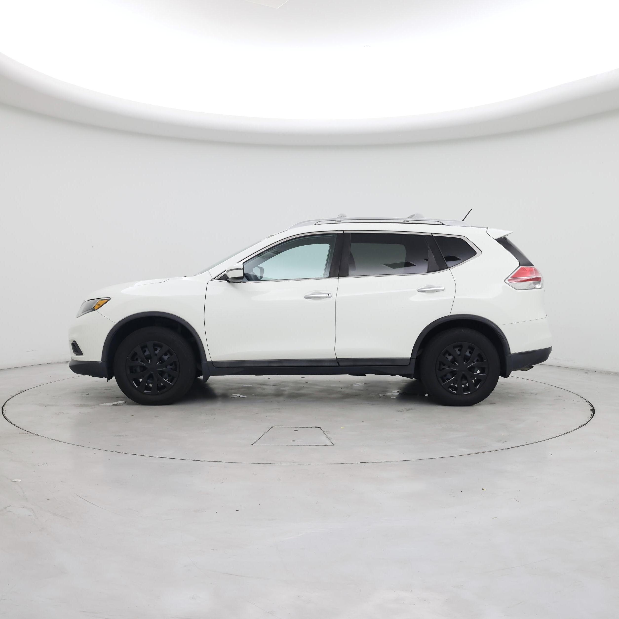 Thumbnail: 2016 Nissan Rogue - 3