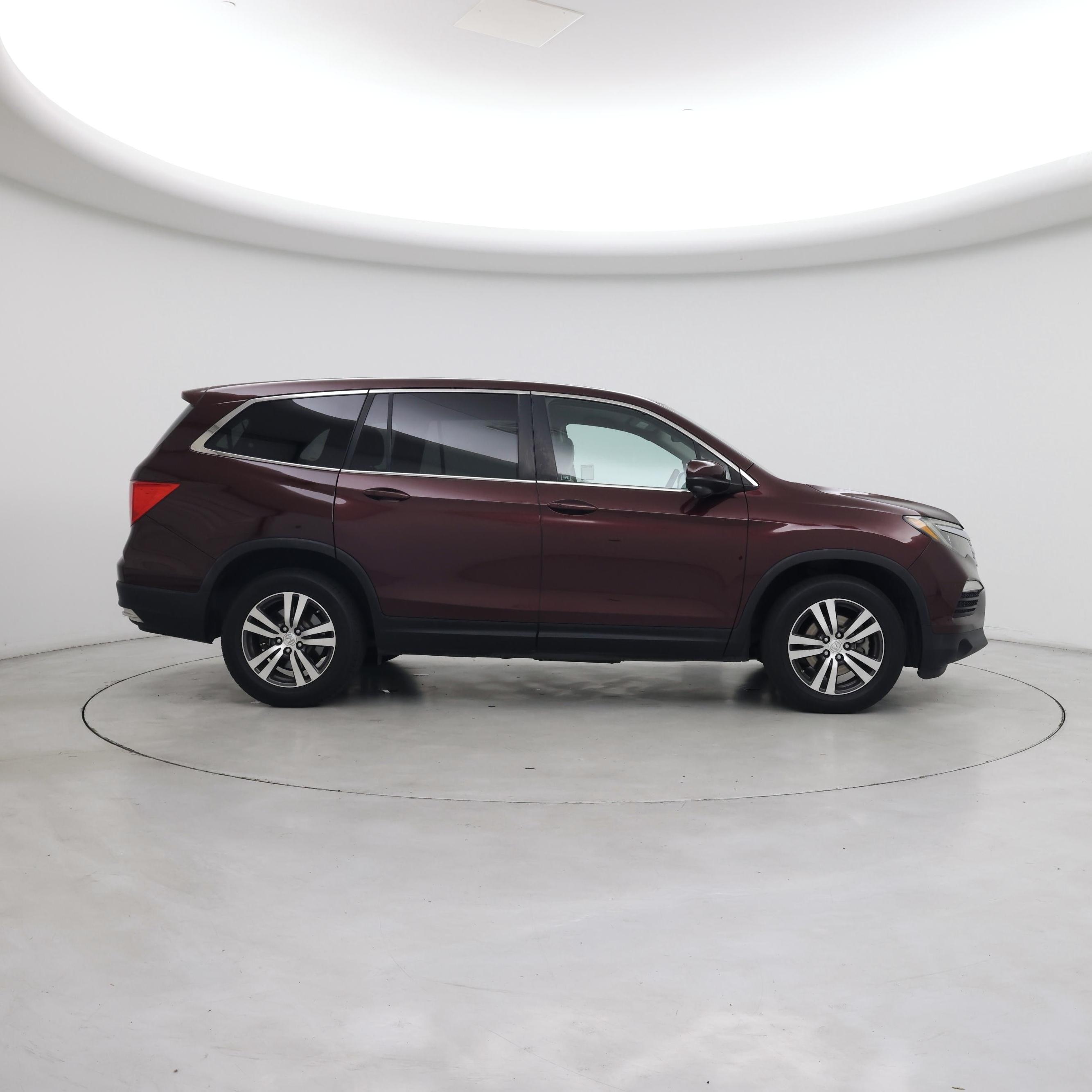 Thumbnail: 2017 Honda Pilot - 7