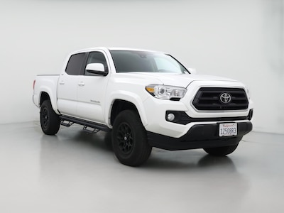 White 2022 Toyota Tacoma SR5