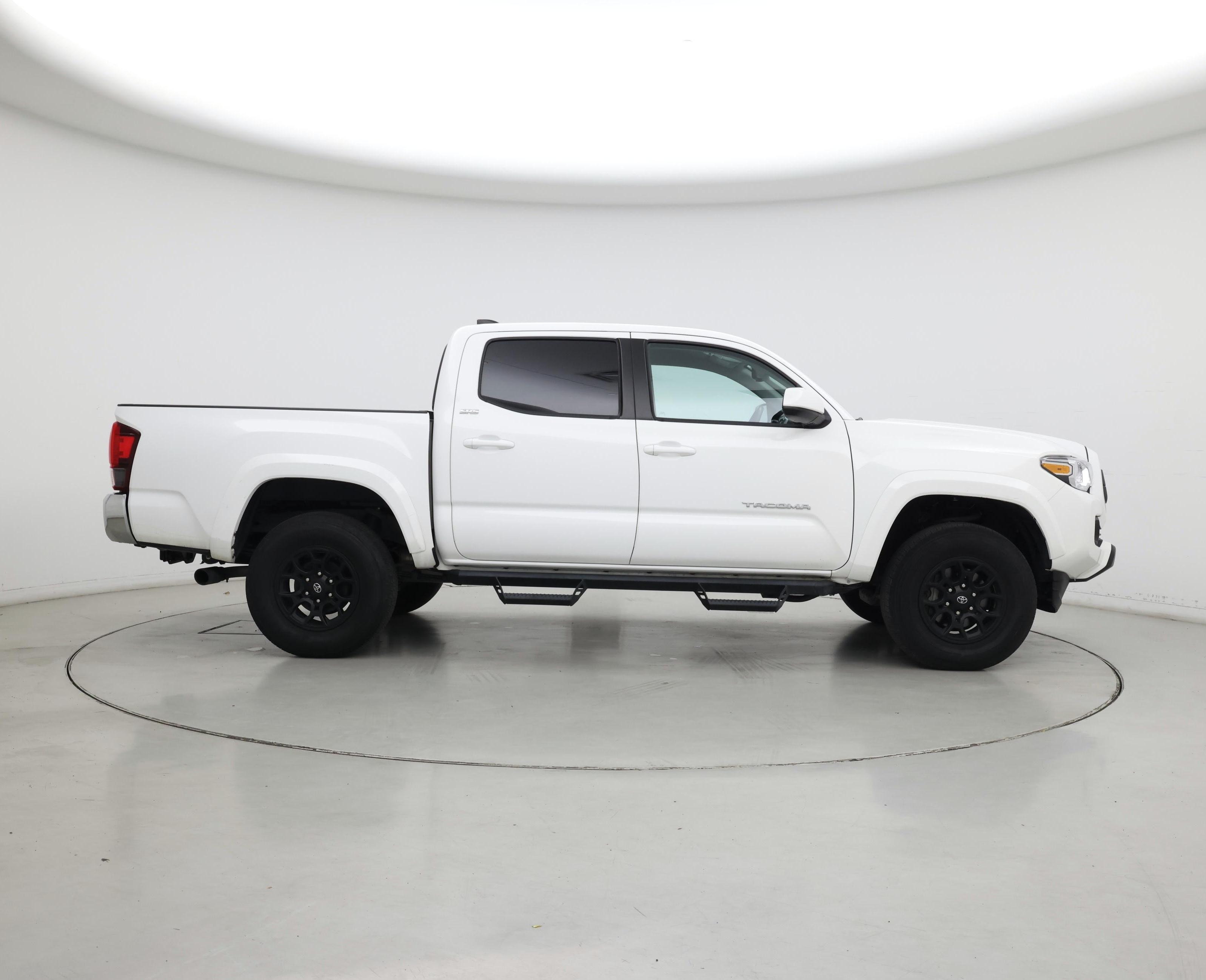Thumbnail: 2022 Toyota Tacoma - 7