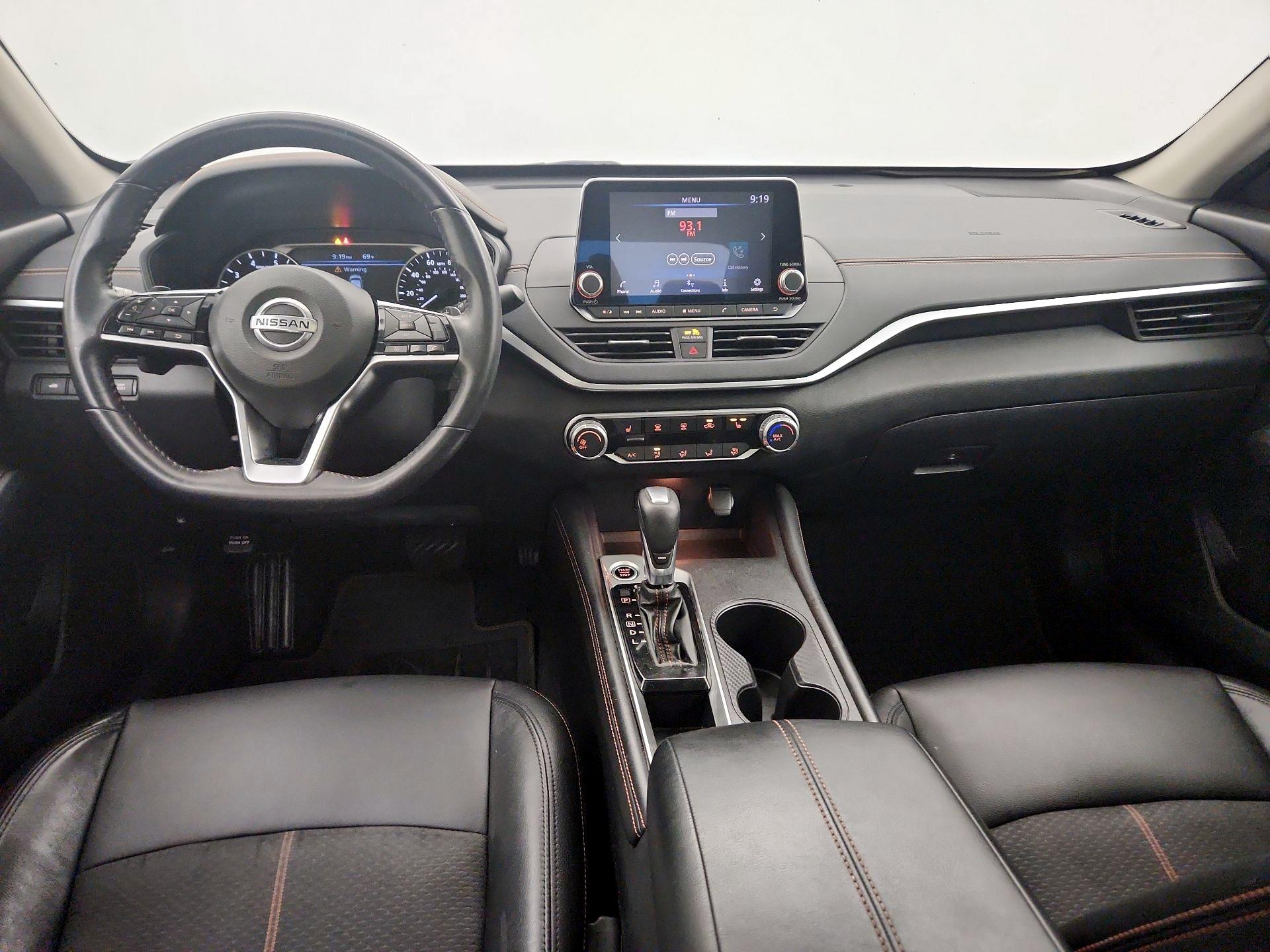 Thumbnail: 2019 Nissan Altima - 9