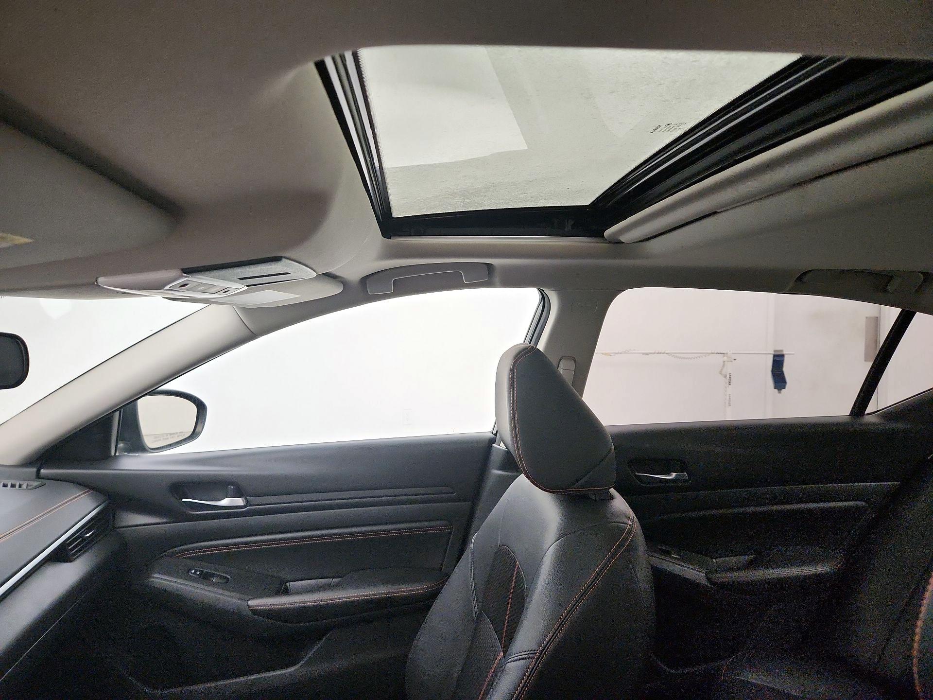 Thumbnail: 2019 Nissan Altima - 19