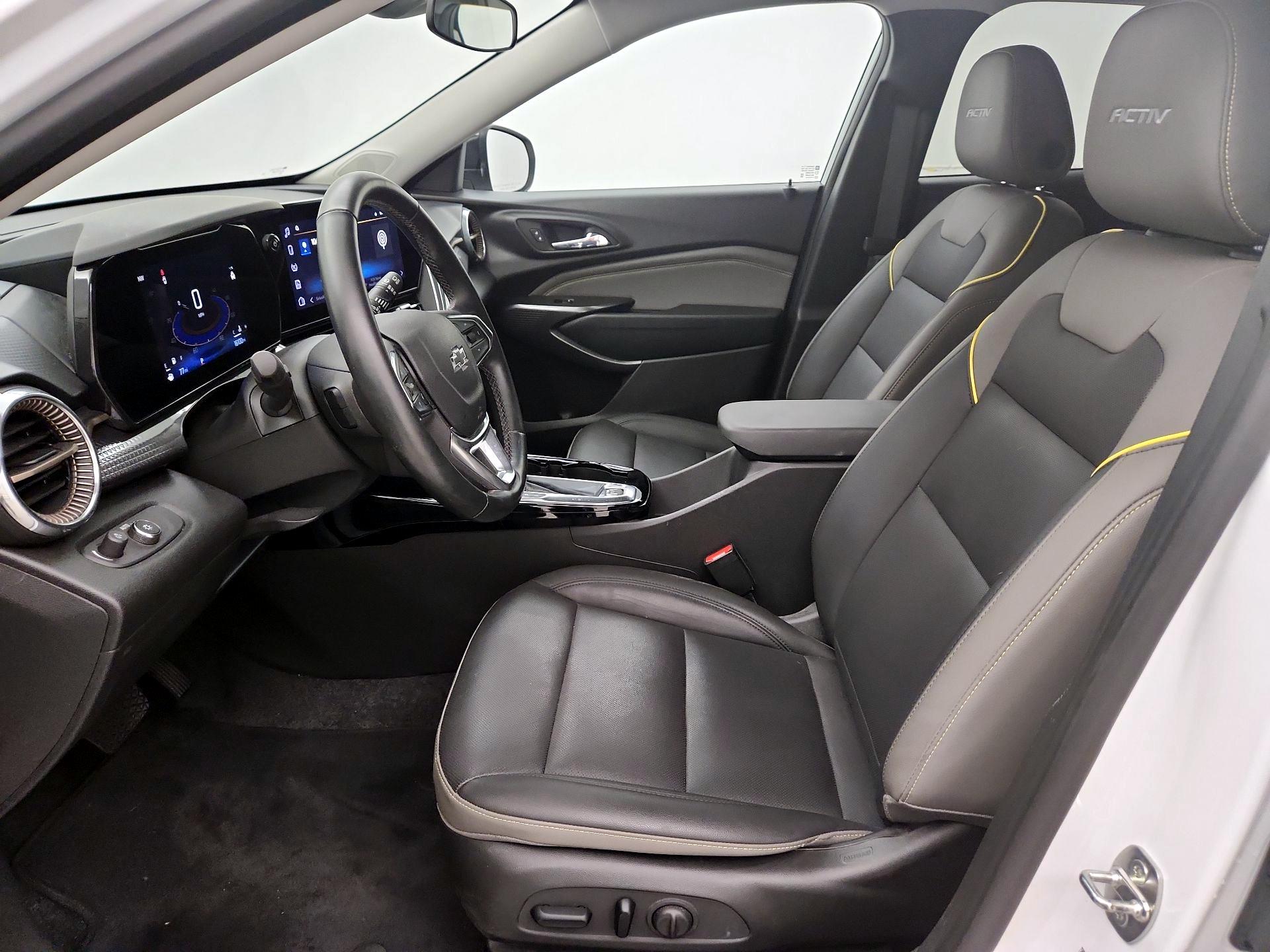Thumbnail: 2024 Chevrolet Trax - 11
