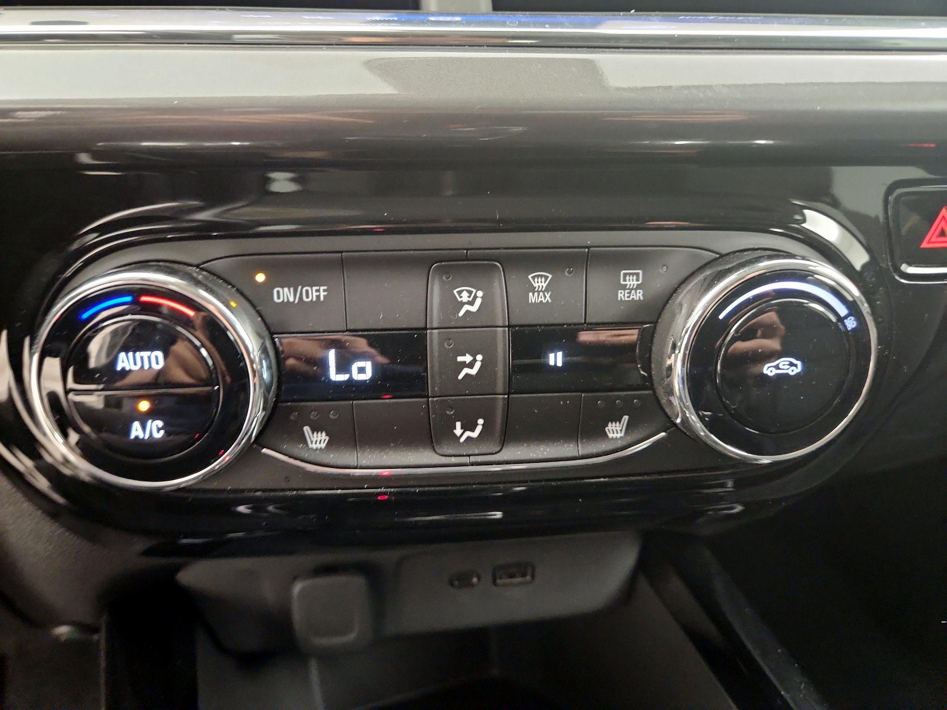 Thumbnail: 2024 Chevrolet Trax - 16