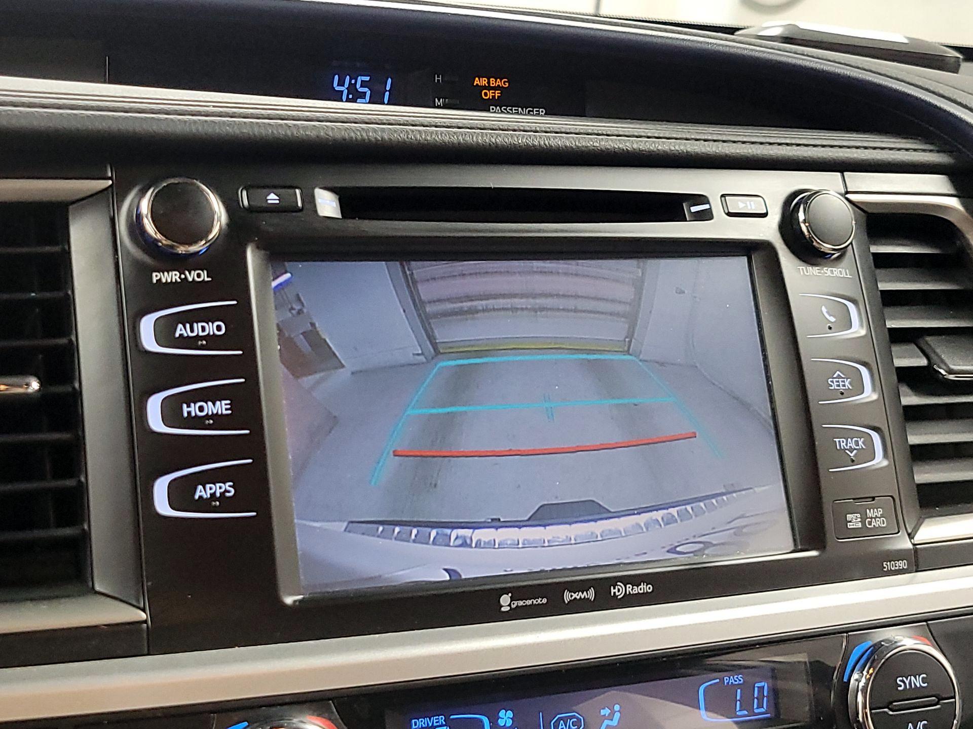 Thumbnail: 2019 Toyota Highlander - 13