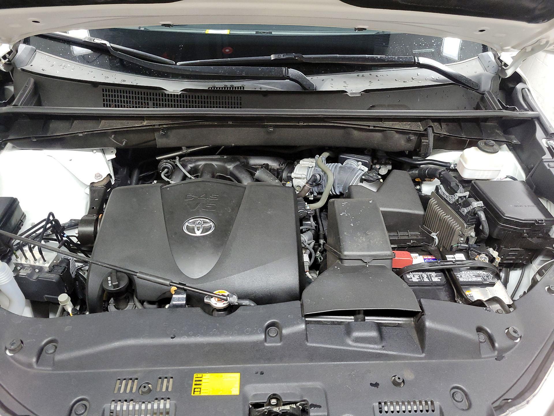 Thumbnail: 2019 Toyota Highlander - 19