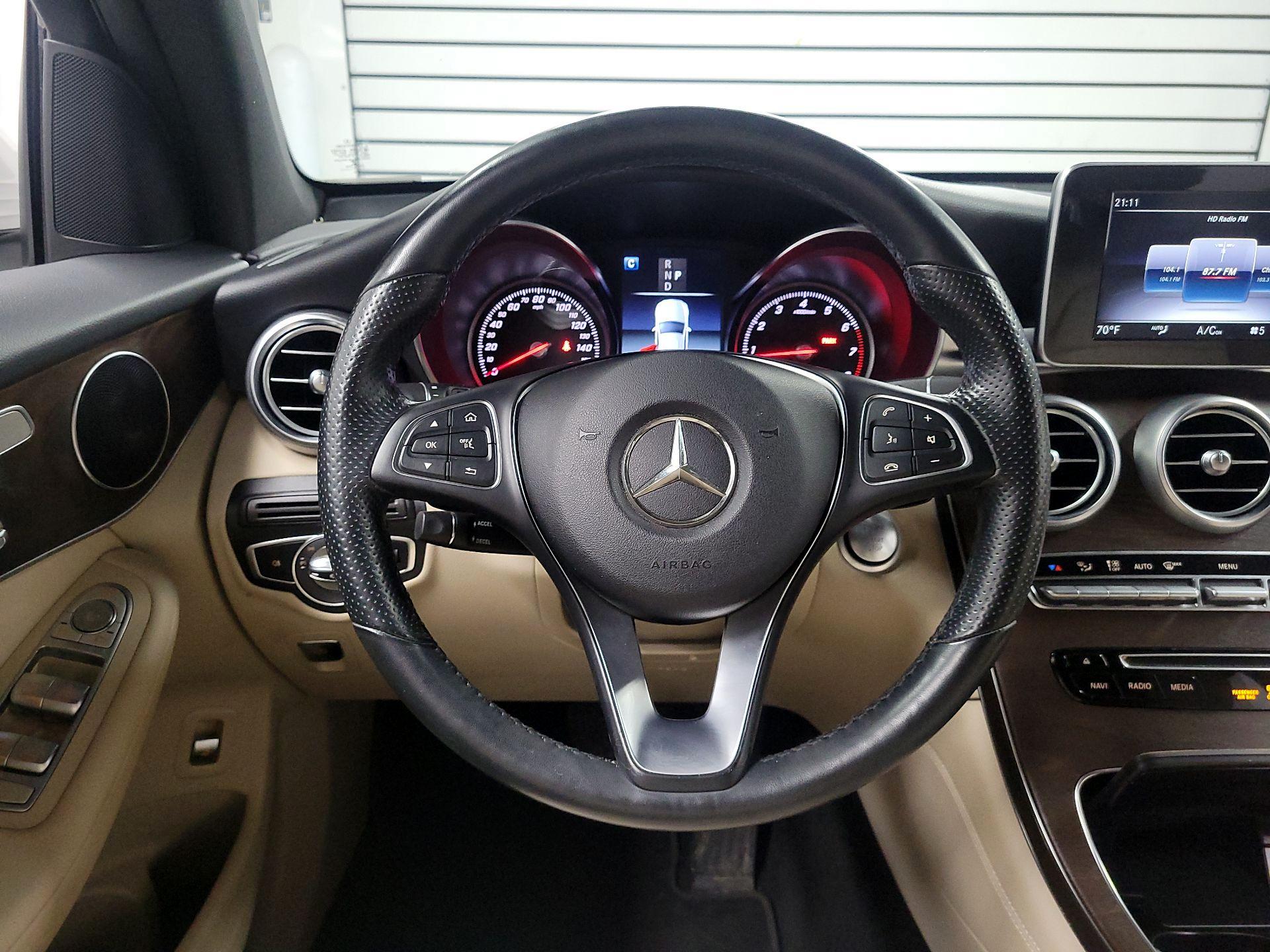 Thumbnail: 2018 Mercedes-Benz GLC - 10